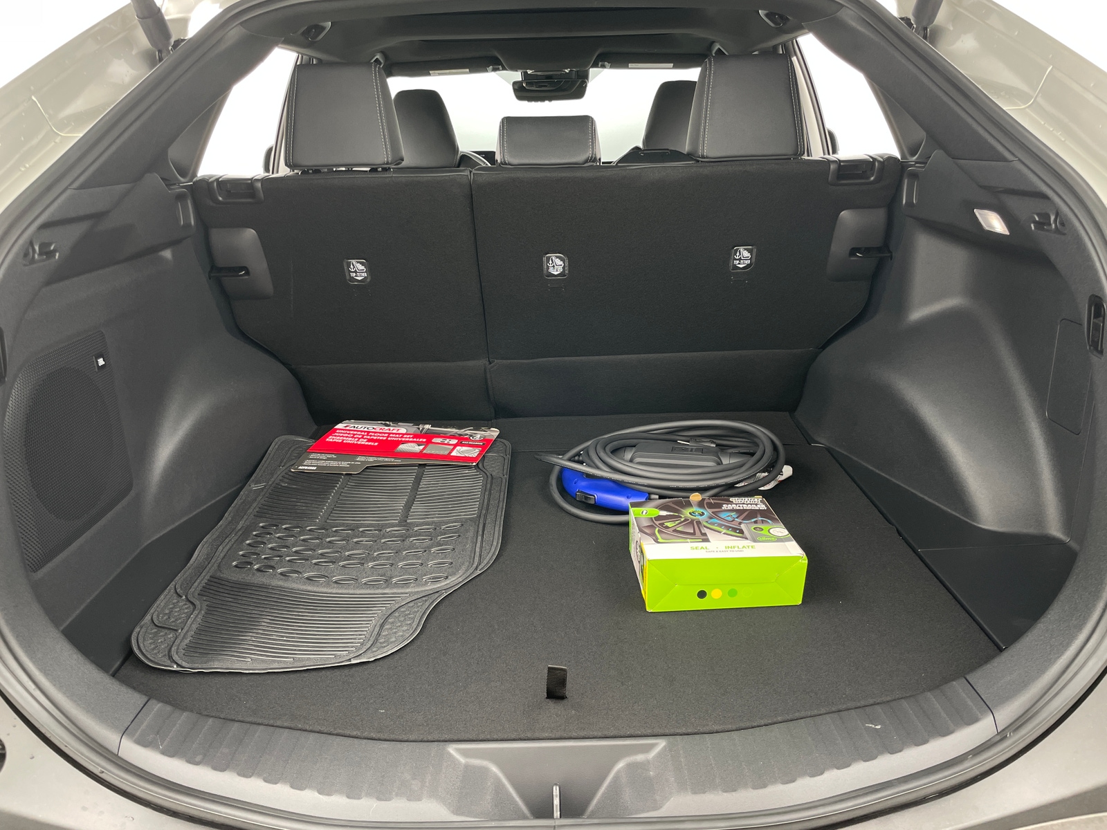 Thumbnail: 2023 Toyota bZ4X - 6