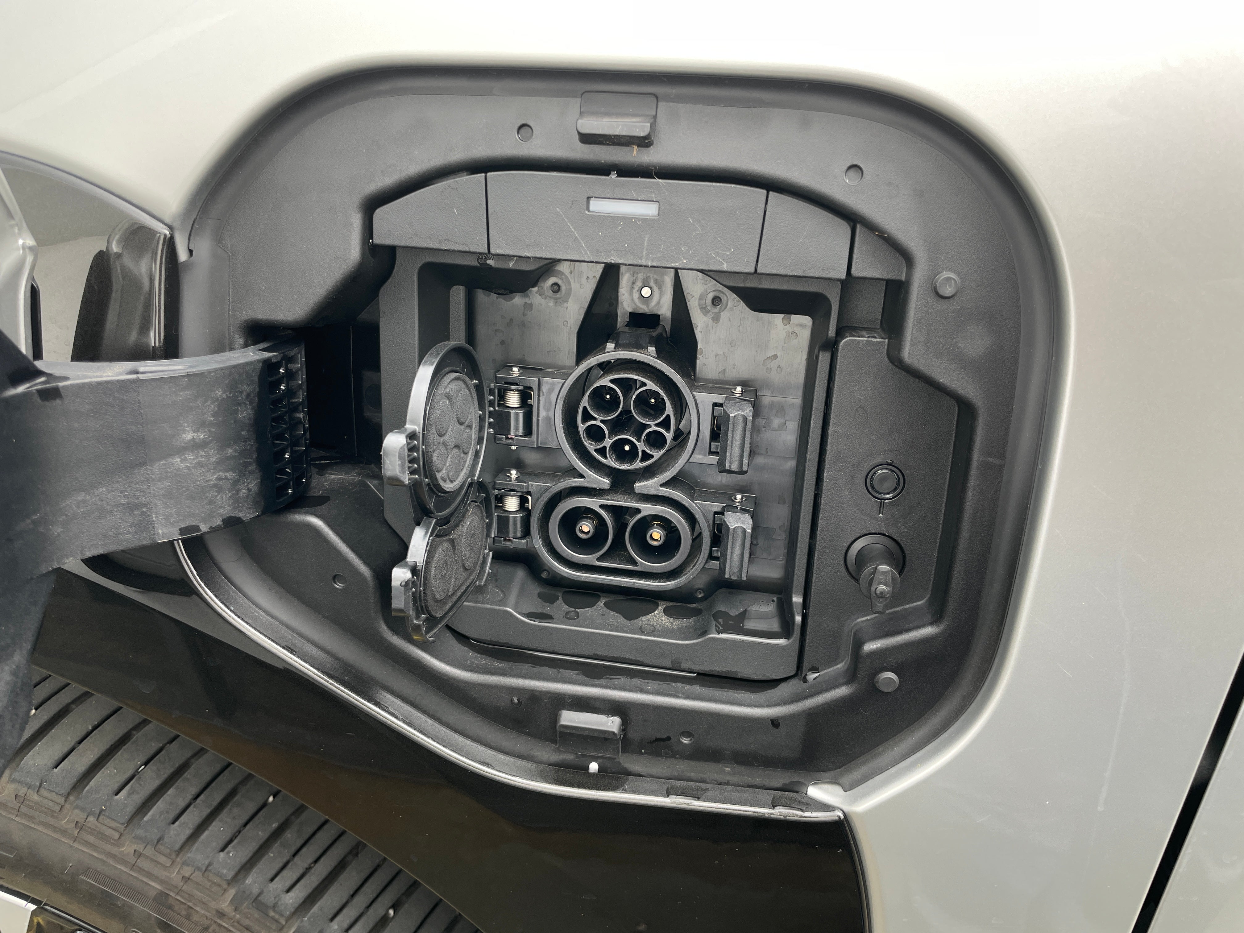 Used 2023 Toyota bZ4X Limited with VIN JTMABACA7PA040864 for sale in Auburn, WA