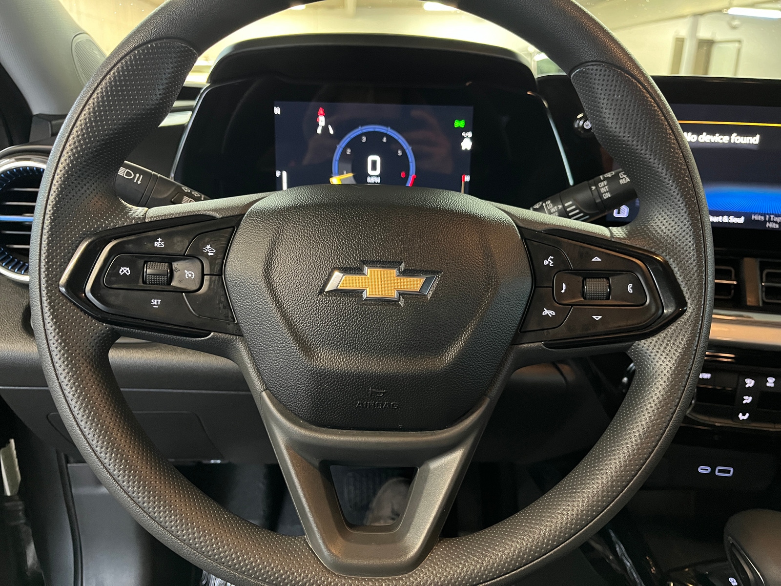 Thumbnail: 2025 Chevrolet Trax - 5