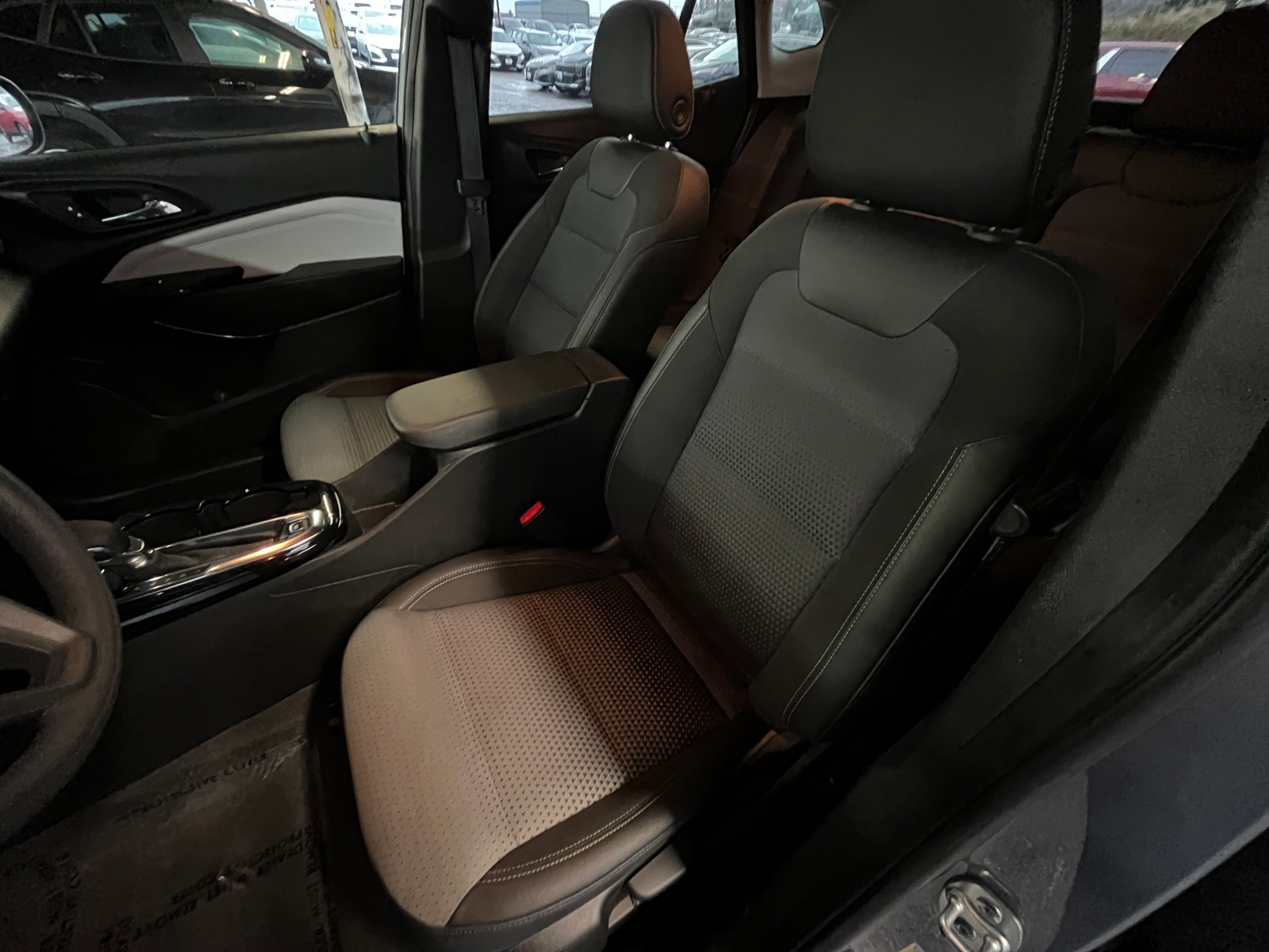 Thumbnail: 2025 Chevrolet Trax - 2