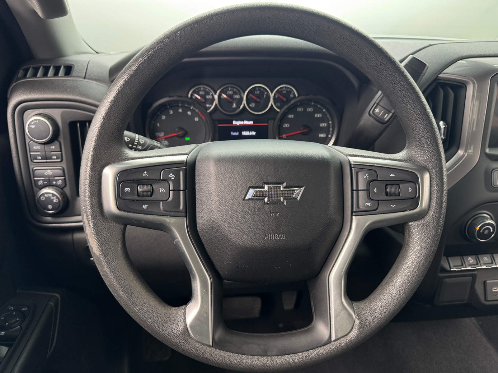 Thumbnail: 2022 Chevrolet Silverado 1500 - 5