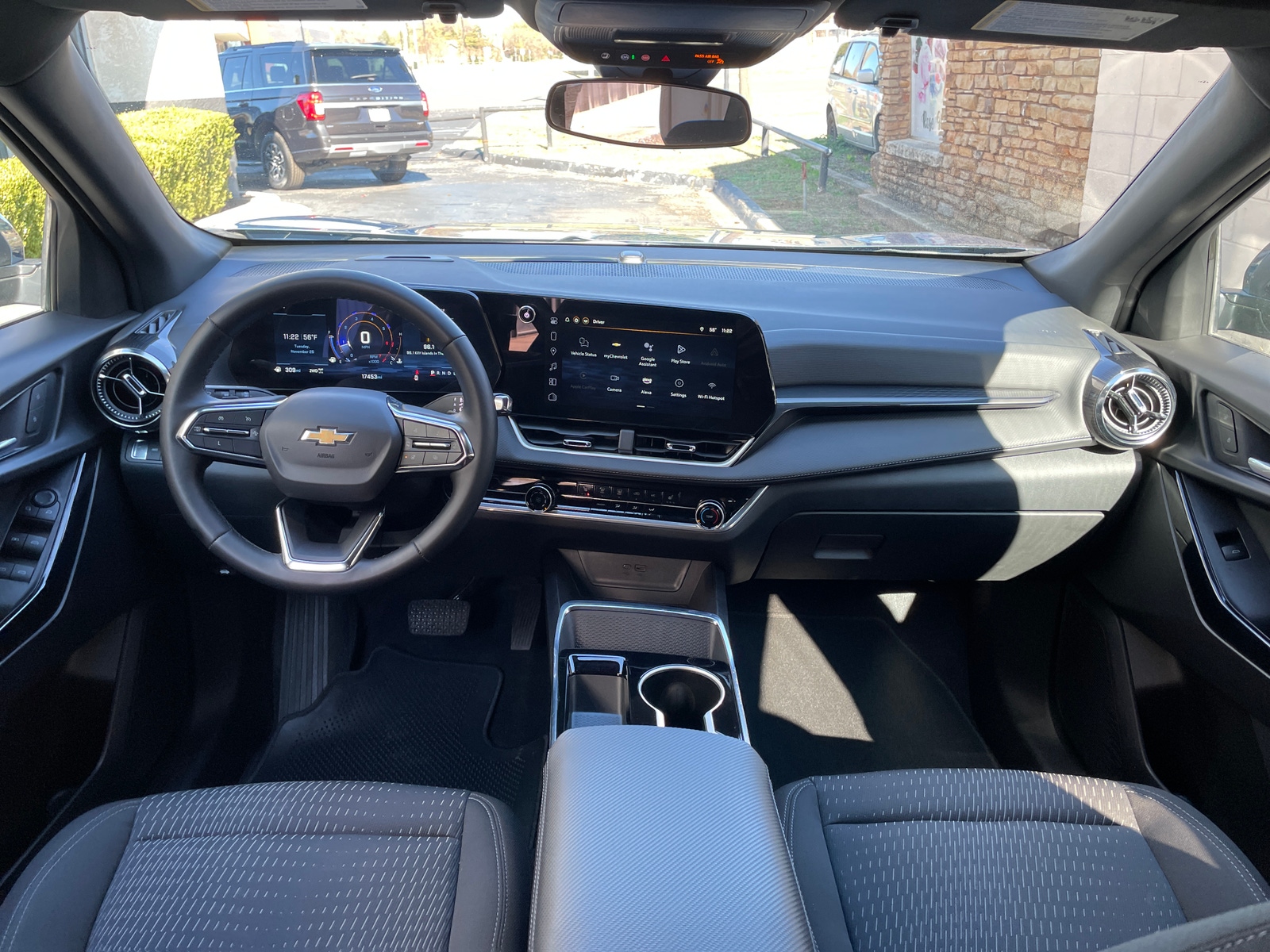 Thumbnail: 2025 Chevrolet Equinox - 3