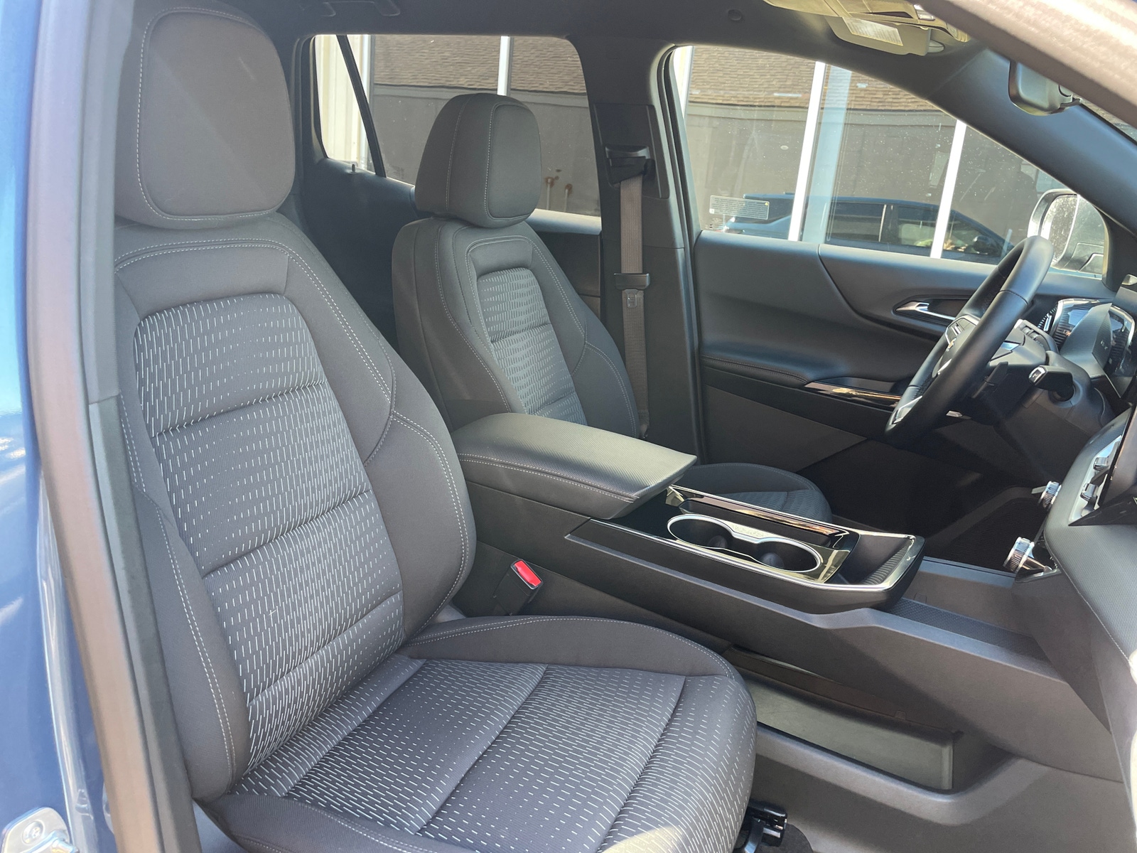 Thumbnail: 2025 Chevrolet Equinox - 2