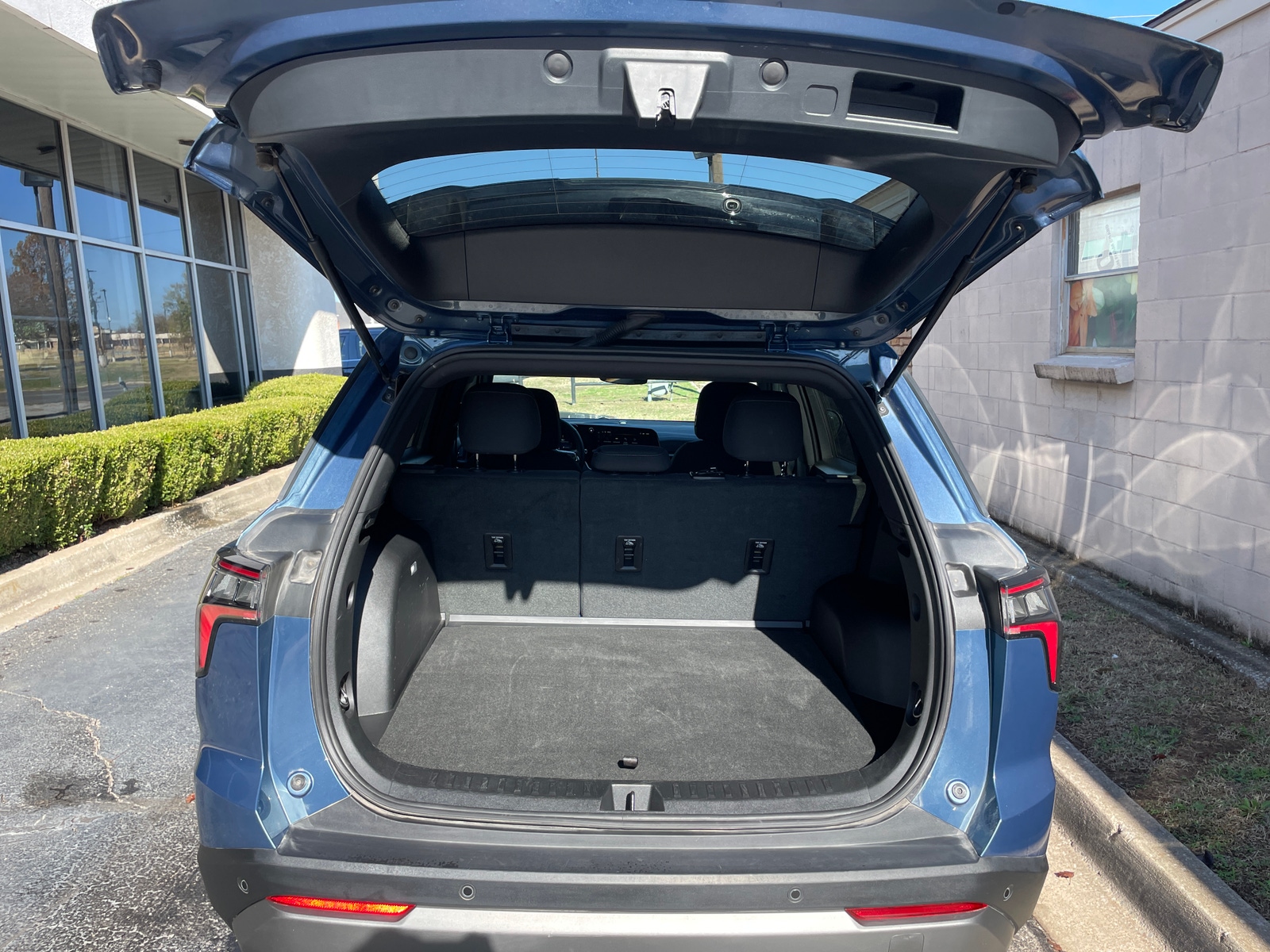 Thumbnail: 2025 Chevrolet Equinox - 6