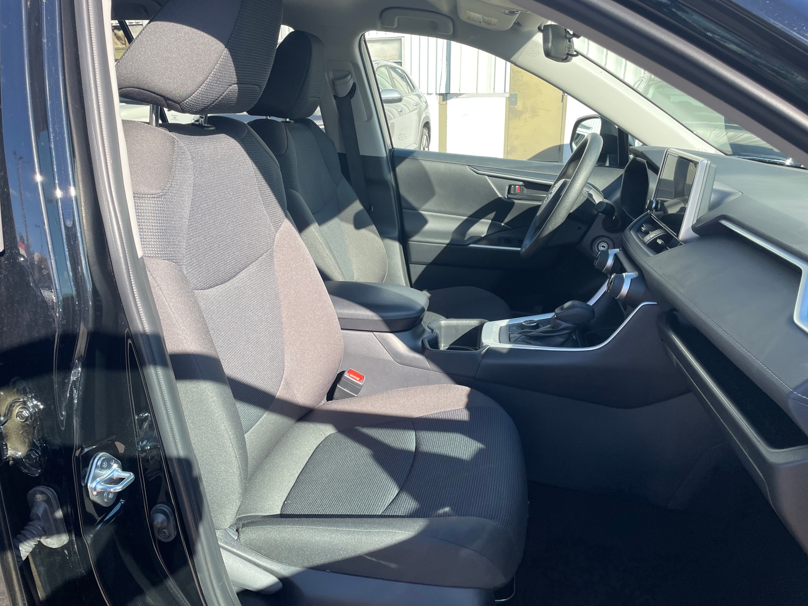 Thumbnail: 2025 Toyota RAV4 - 2