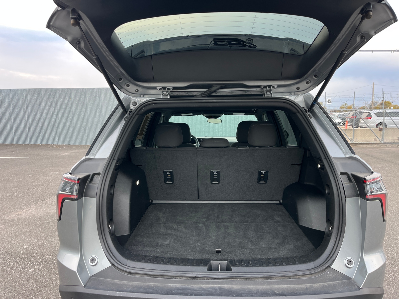 Thumbnail: 2025 Chevrolet Equinox - 6