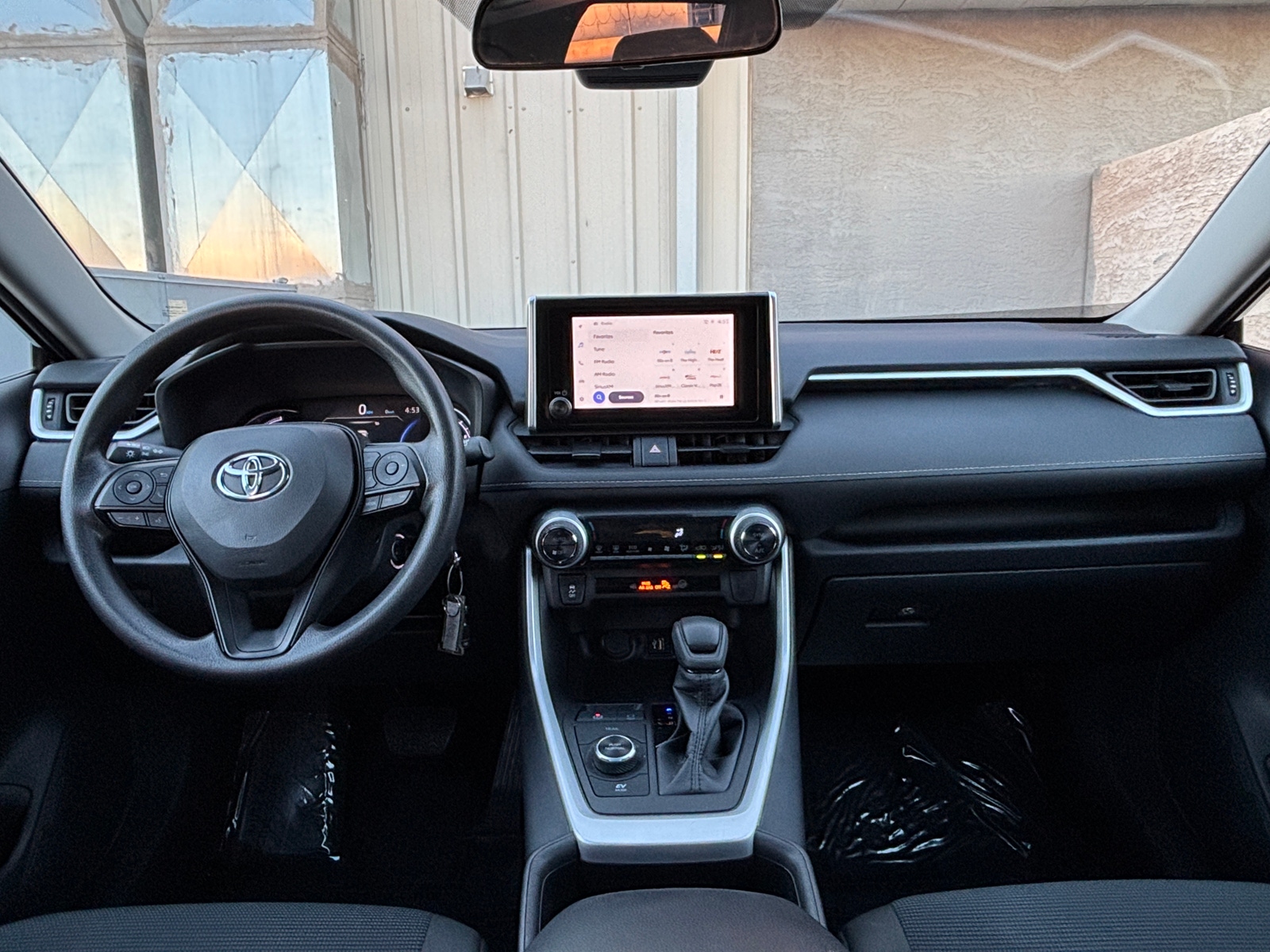 Thumbnail: 2025 Toyota RAV4 - 3