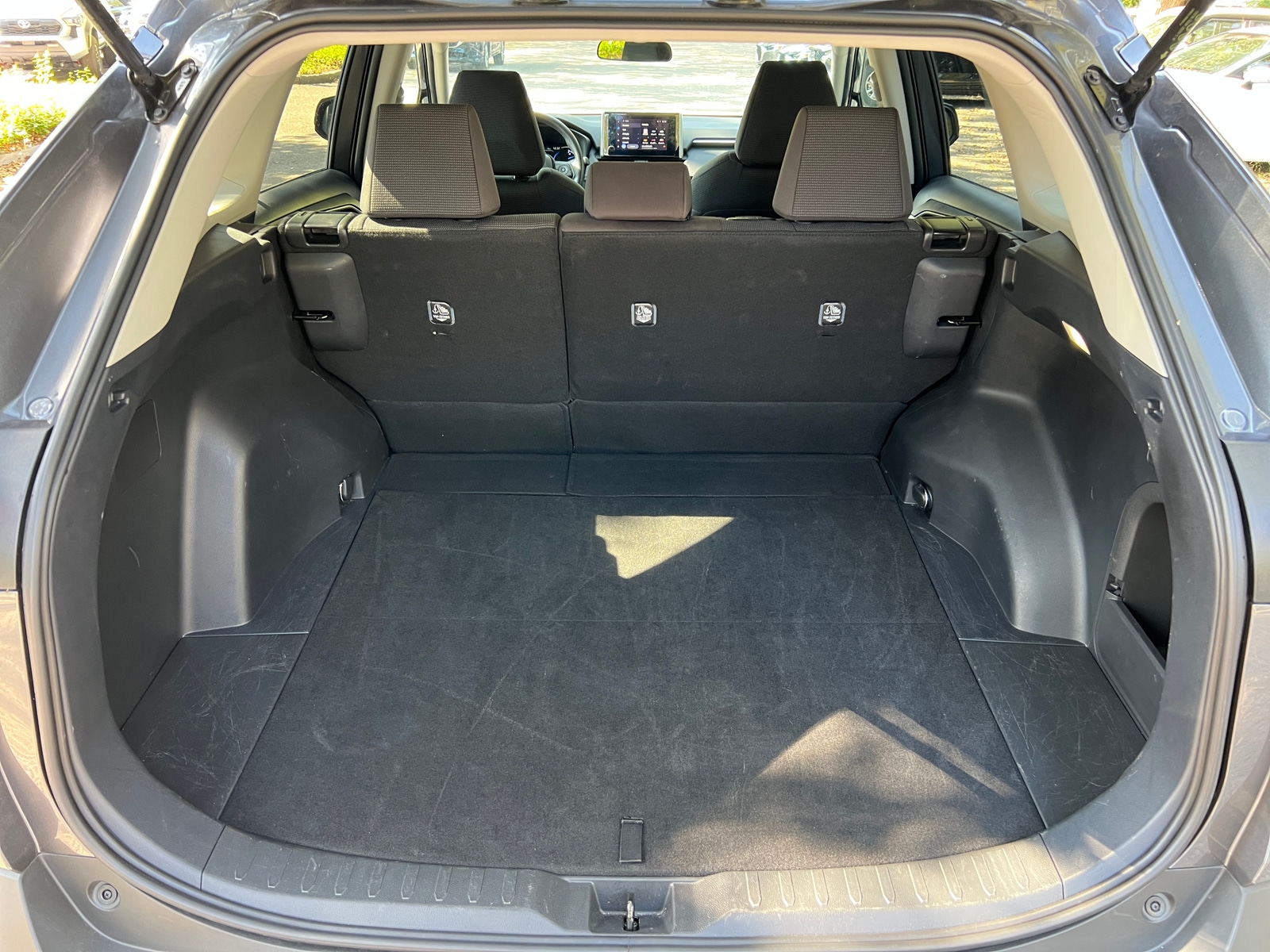 Thumbnail: 2025 Toyota RAV4 - 4