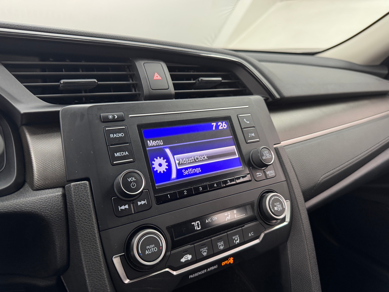 Thumbnail: 2019 Honda Civic - 4