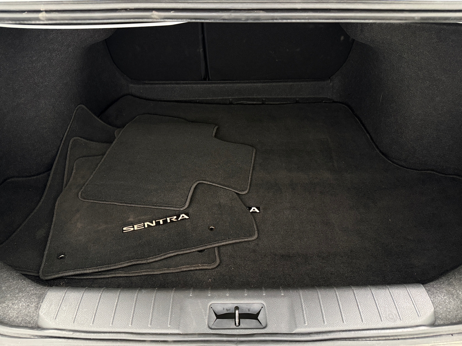 Thumbnail: 2023 Nissan Sentra - 7