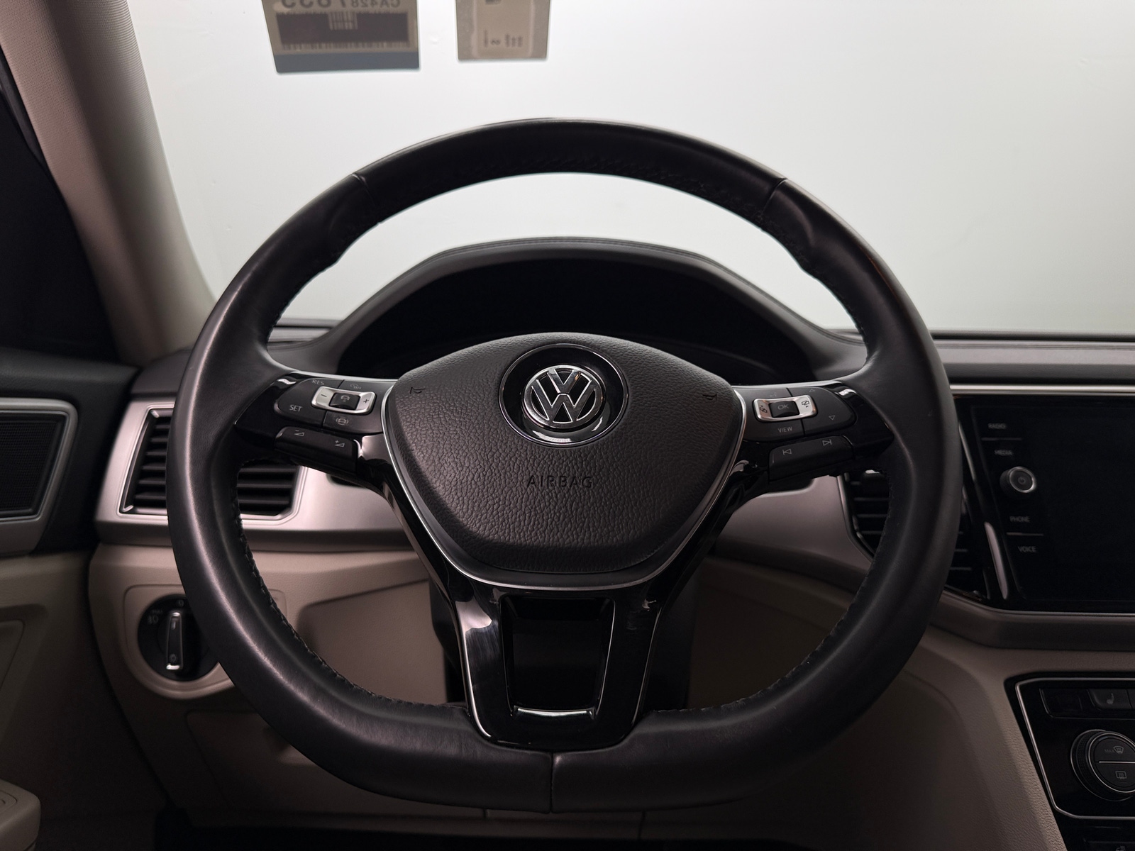Thumbnail: 2019 Volkswagen Atlas - 4
