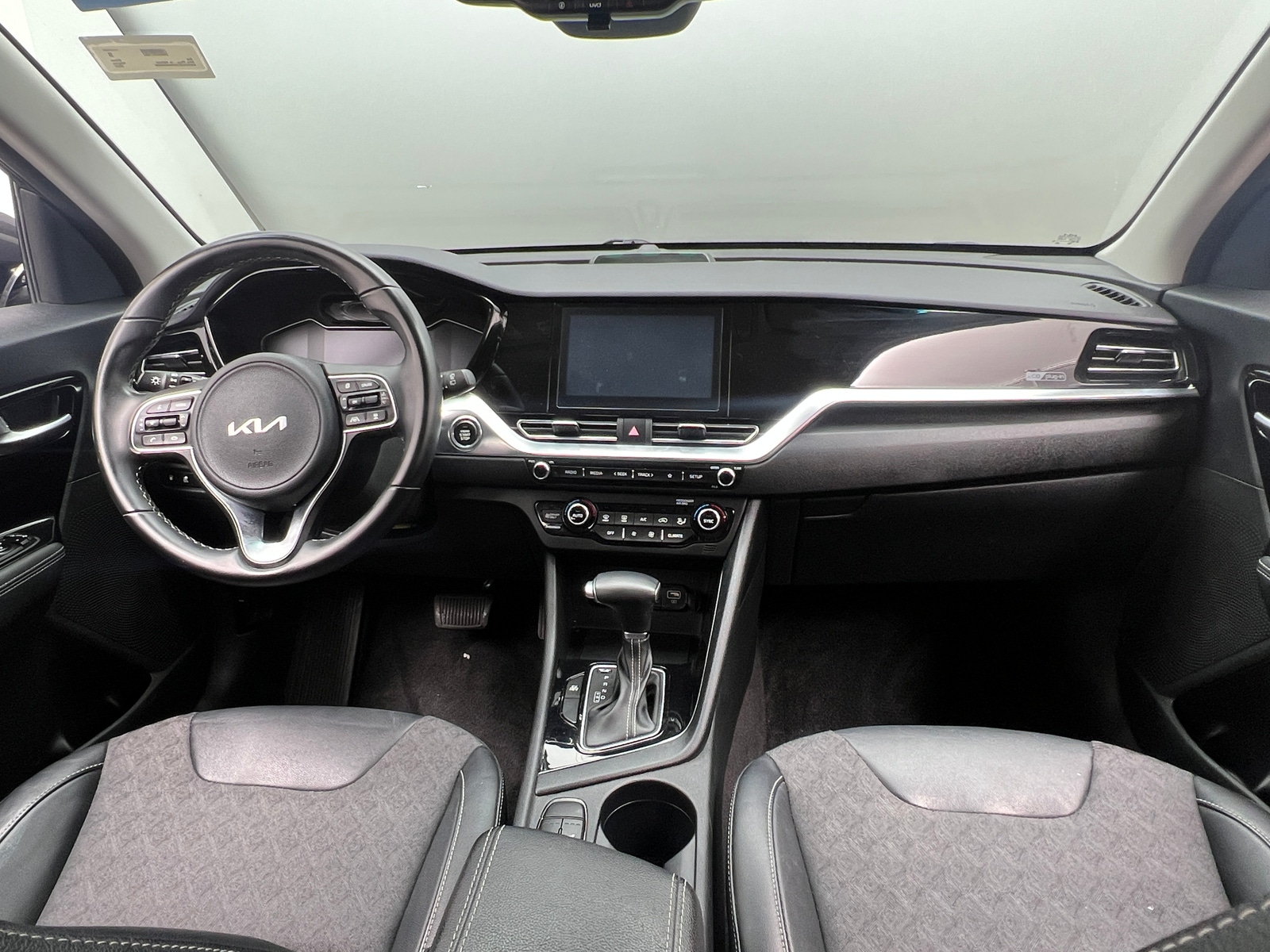 Thumbnail: 2022 Kia Niro - 2