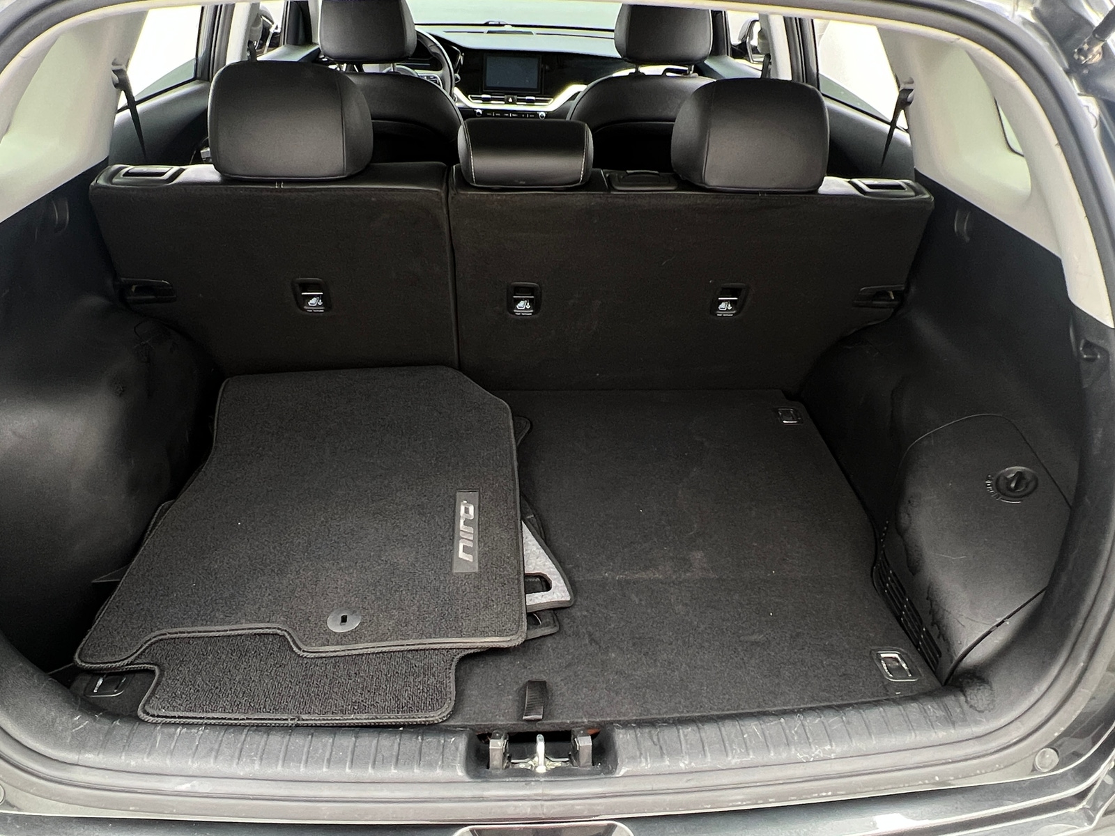 Thumbnail: 2022 Kia Niro - 6