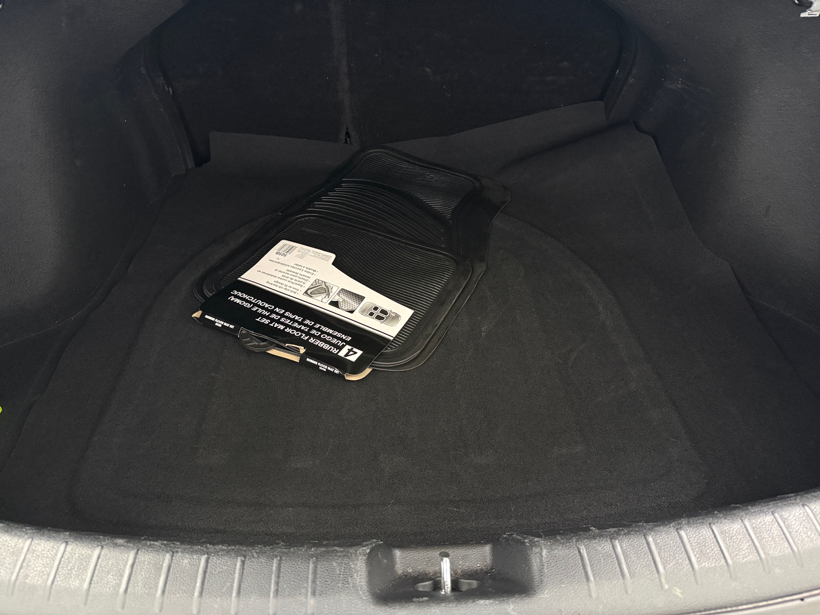 Thumbnail: 2024 Kia Forte - 7