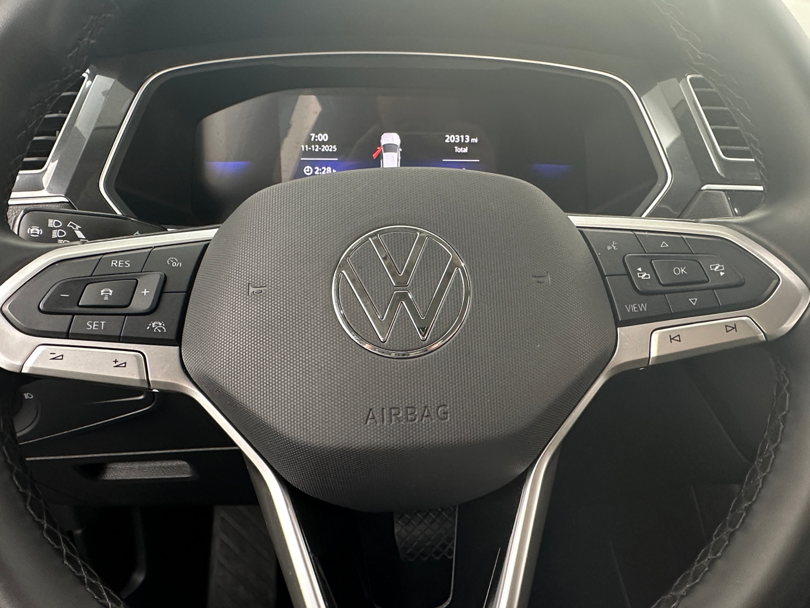 Thumbnail: 2024 Volkswagen Tiguan - 4