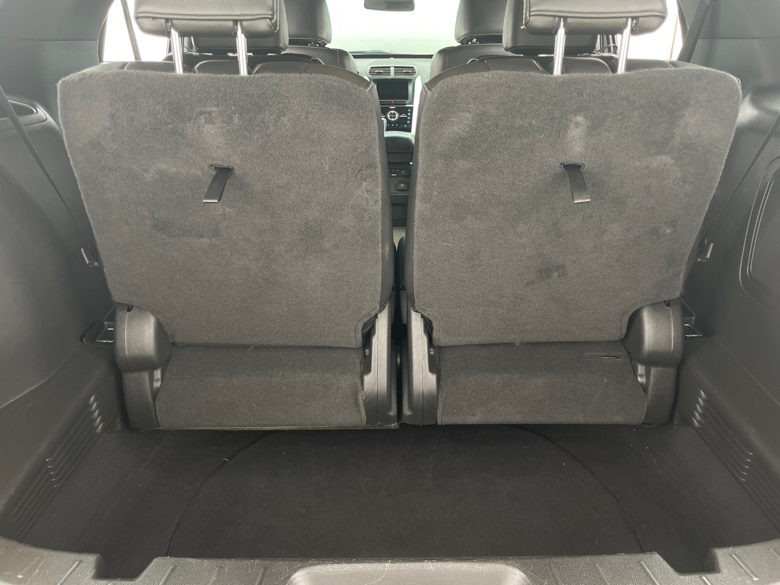 Thumbnail: 2015 Ford Explorer - 6