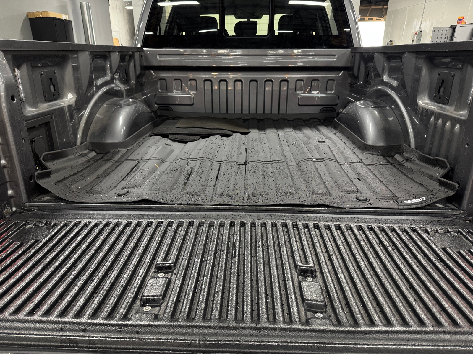 Thumbnail: 2021 Ford Econoline - 6