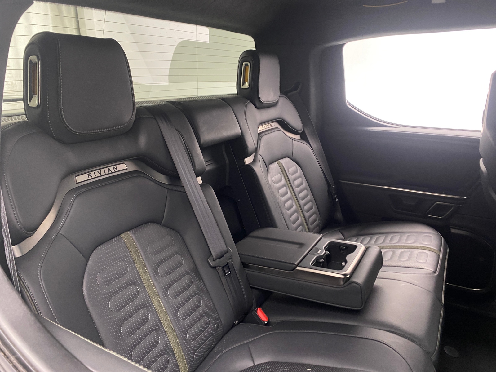 Thumbnail: 2023 Rivian R1T - 5