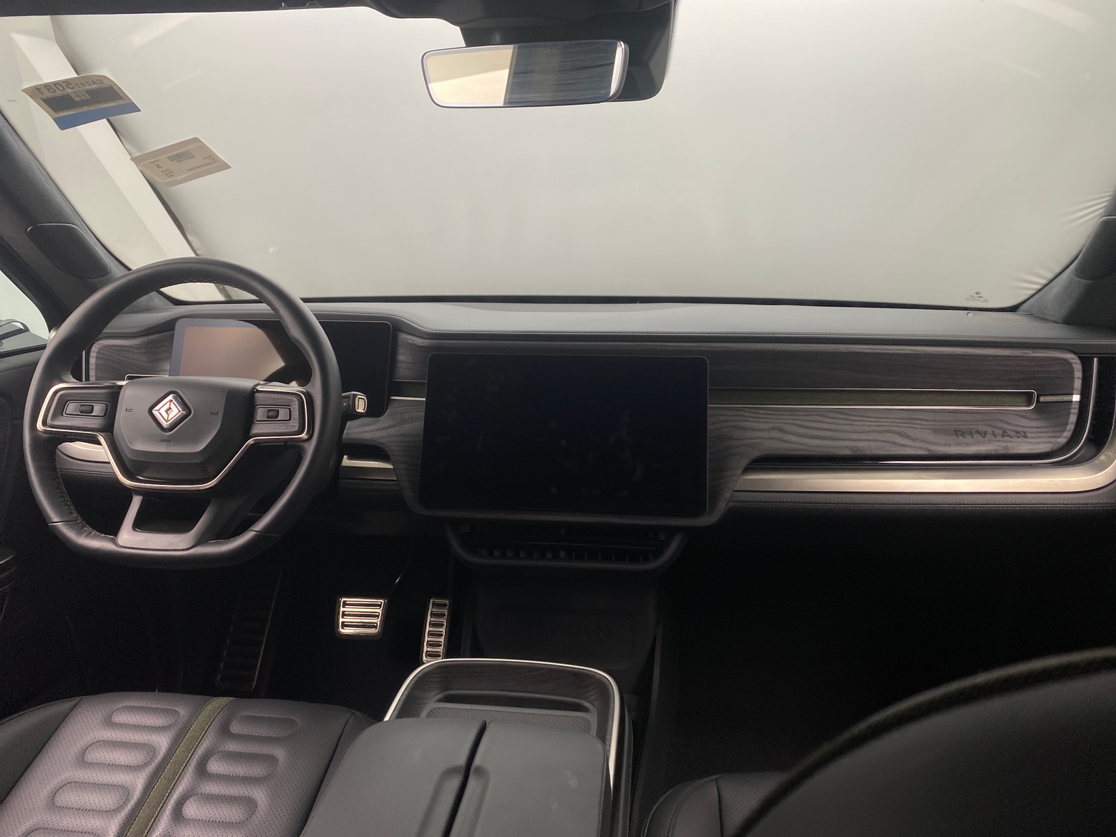 Thumbnail: 2023 Rivian R1T - 2