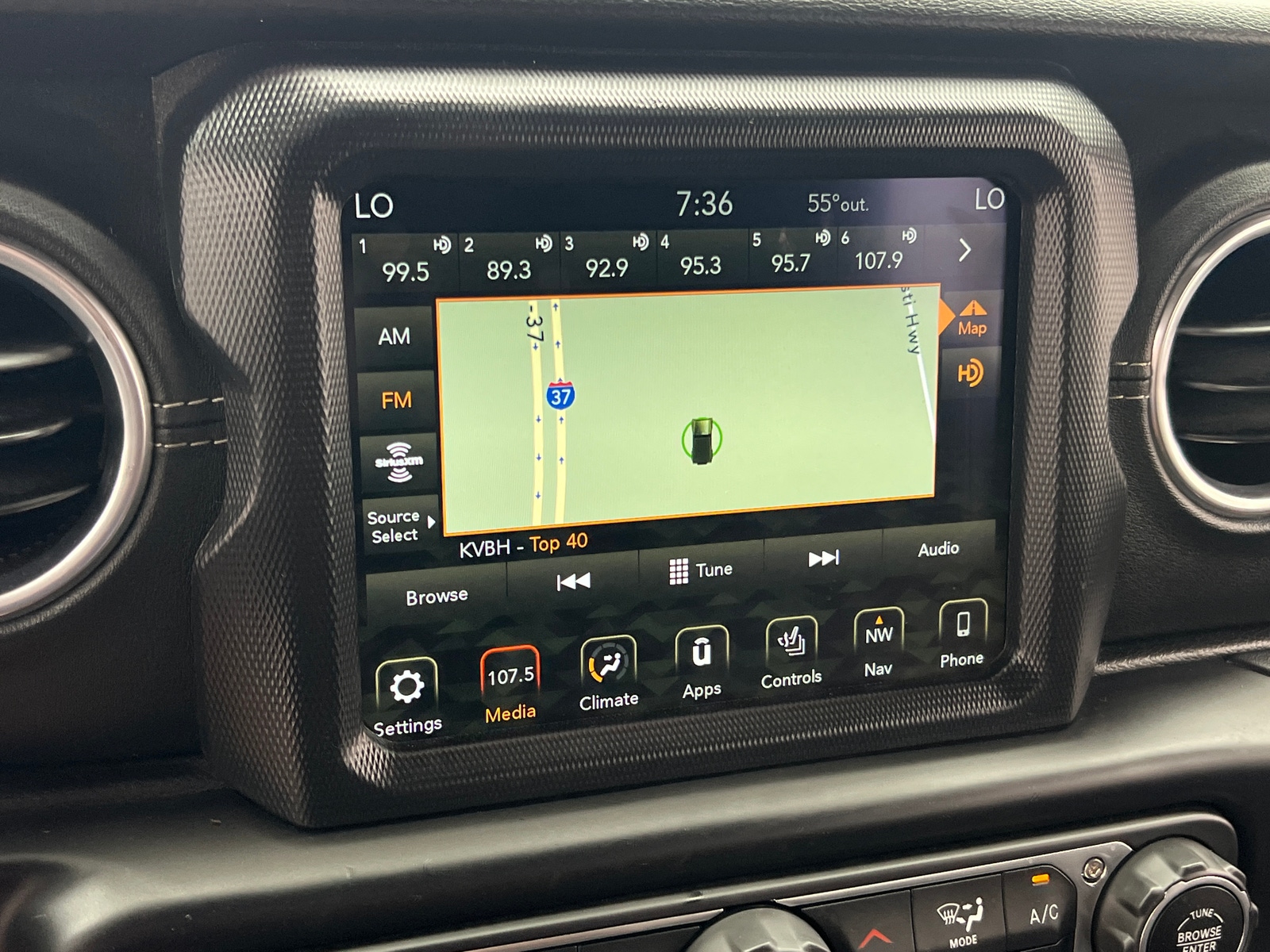 Thumbnail: 2018 Jeep Wrangler - 3