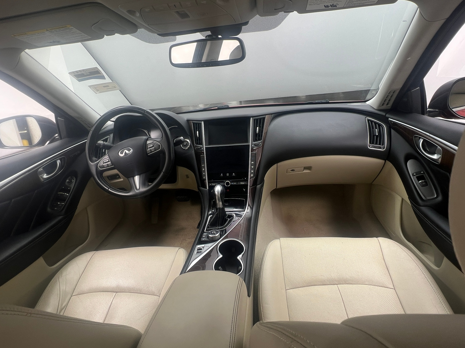 Thumbnail: 2014 INFINITI Q50 - 2