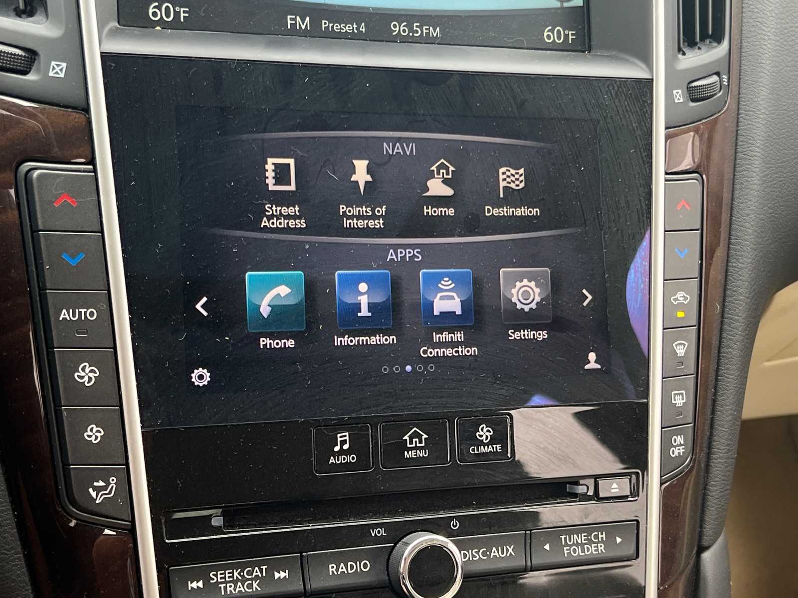 Thumbnail: 2014 INFINITI Q50 - 3