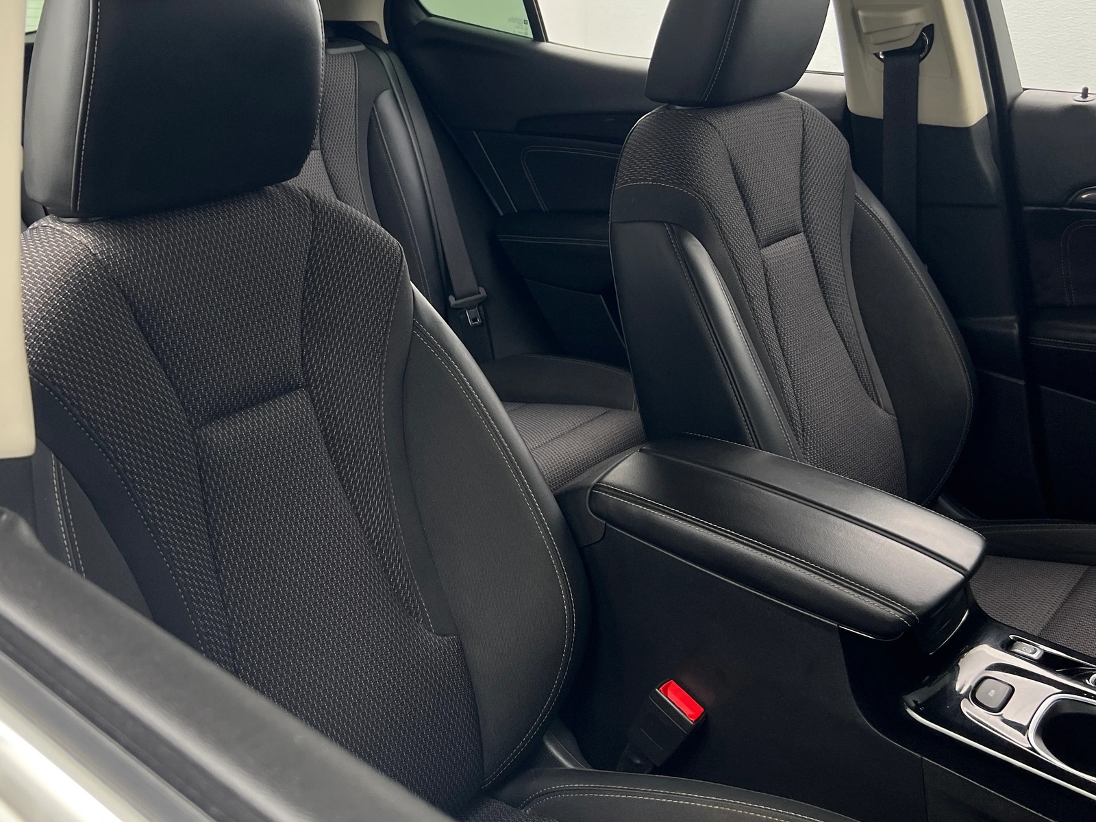 Thumbnail: 2022 Buick Envision - 2