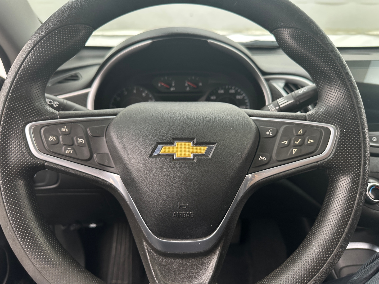 Thumbnail: 2022 Chevrolet Malibu - 5