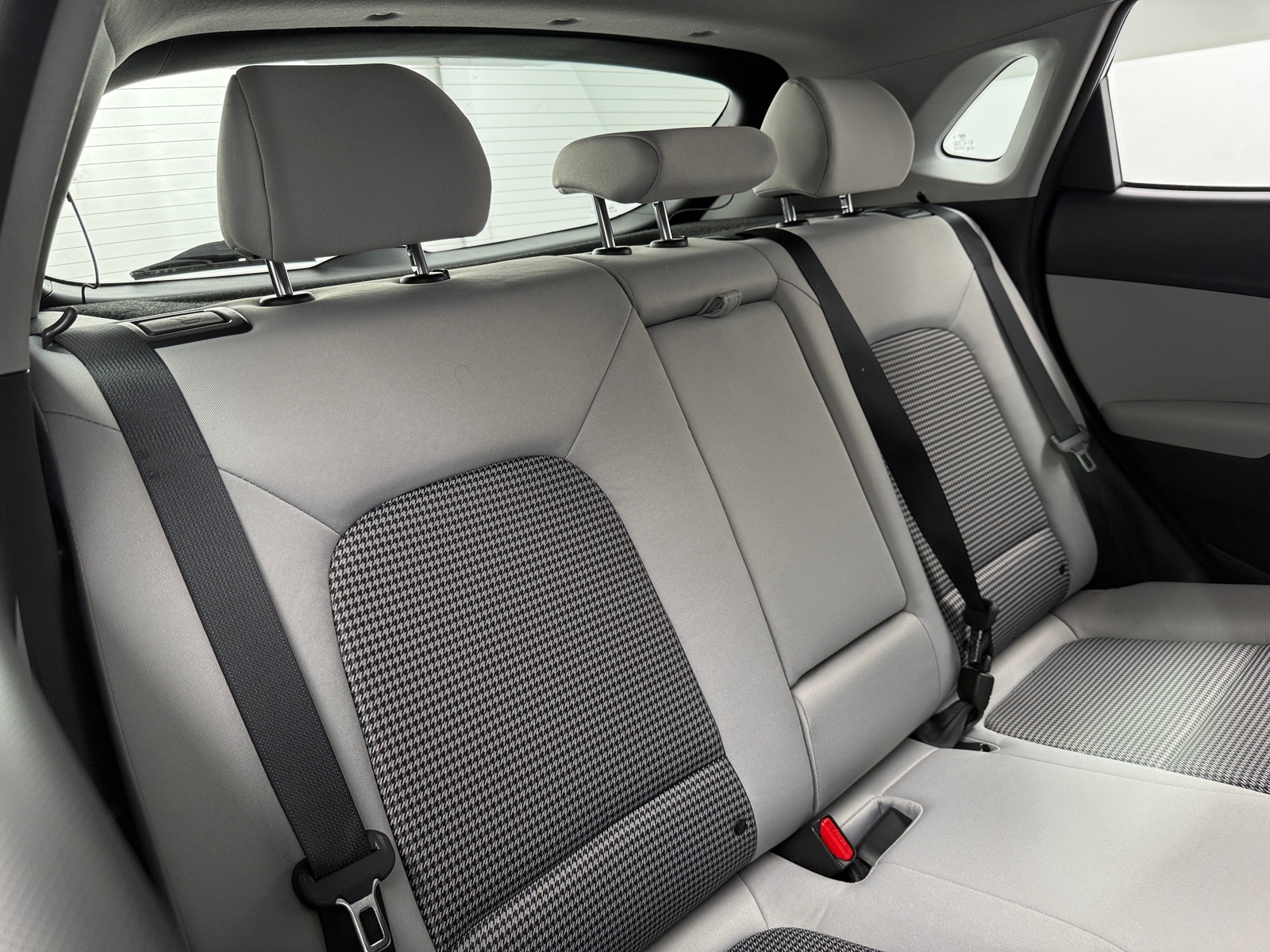 Thumbnail: 2022 Hyundai Kona - 6