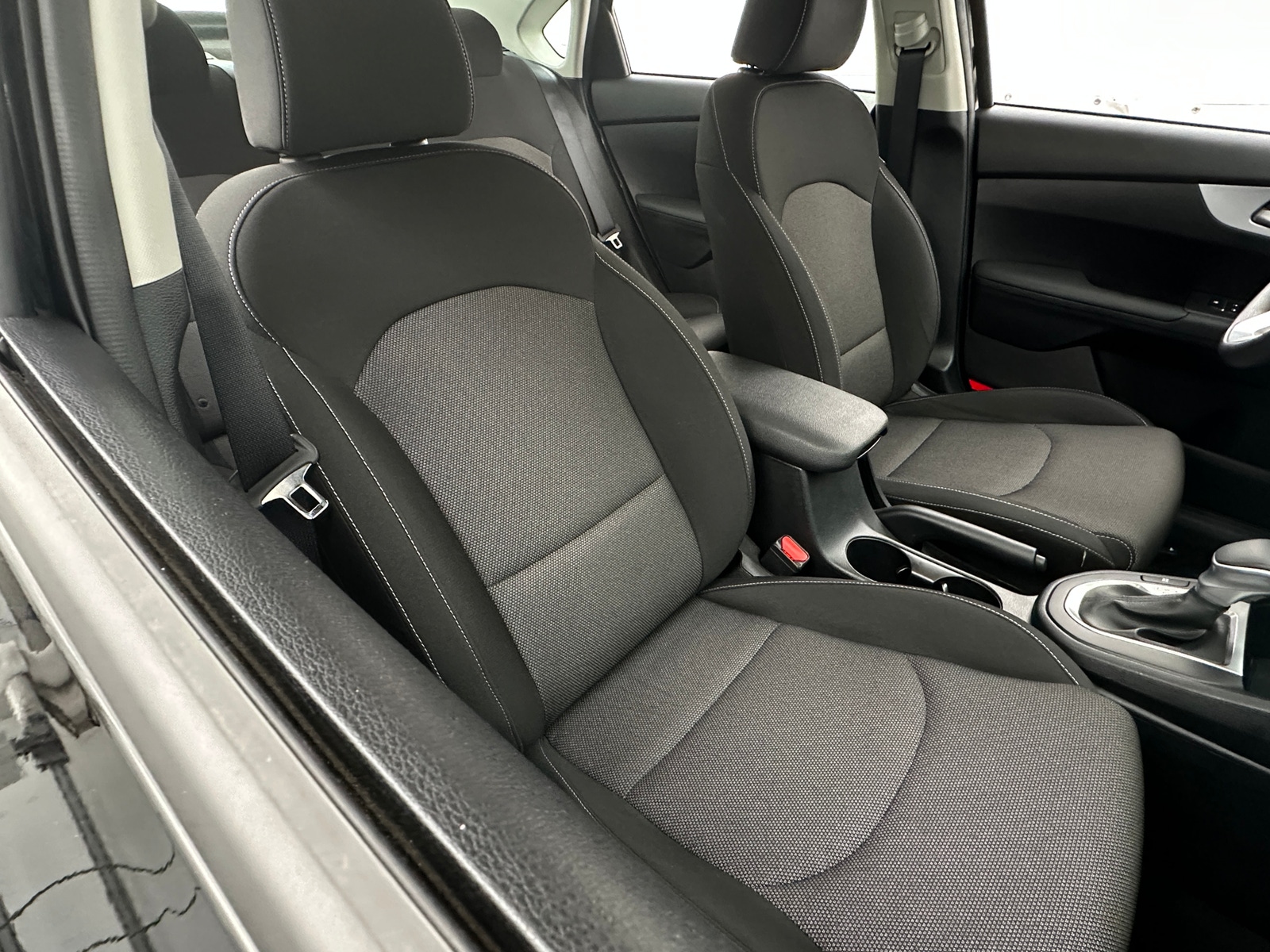 Thumbnail: 2024 Kia Forte - 2