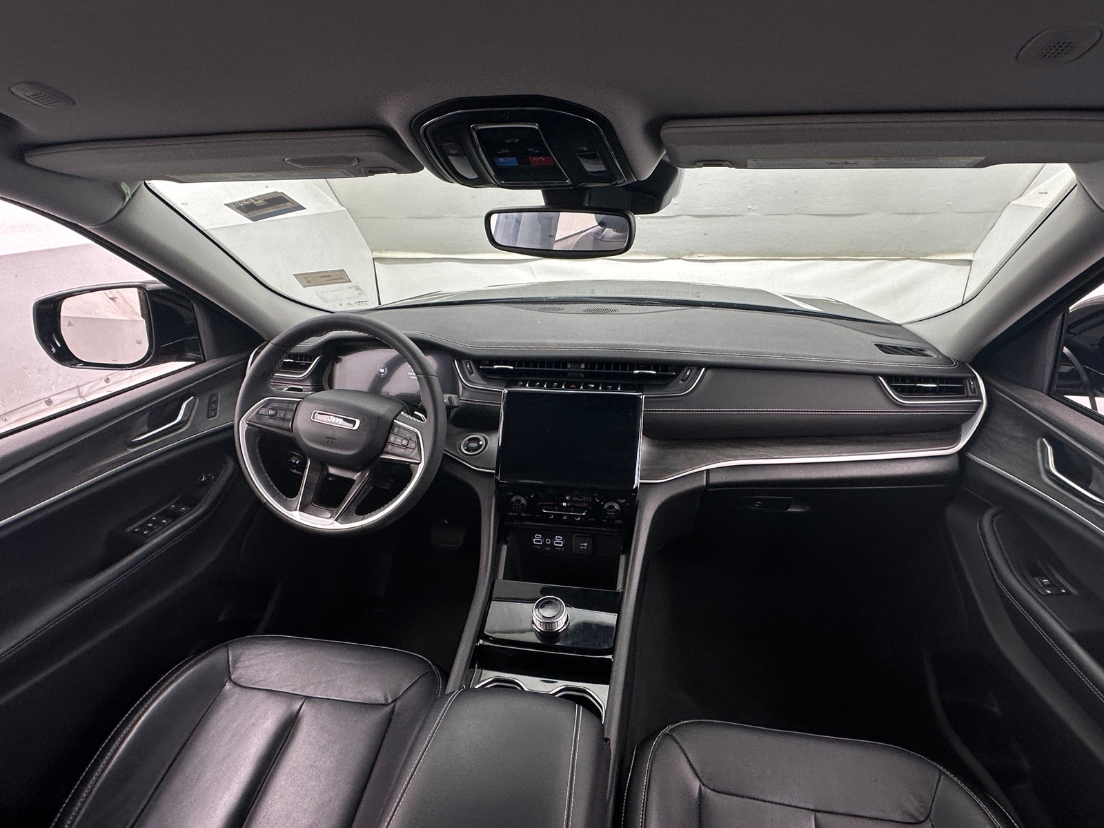 Thumbnail: 2023 Jeep Grand Cherokee L - 2