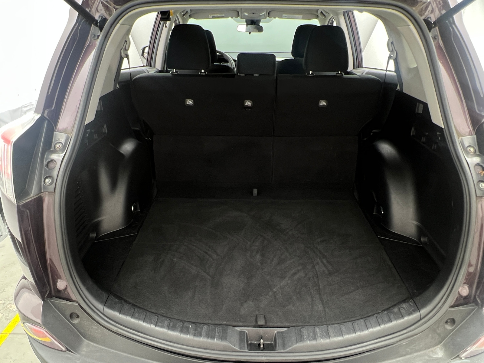 Thumbnail: 2018 Toyota RAV4 - 7