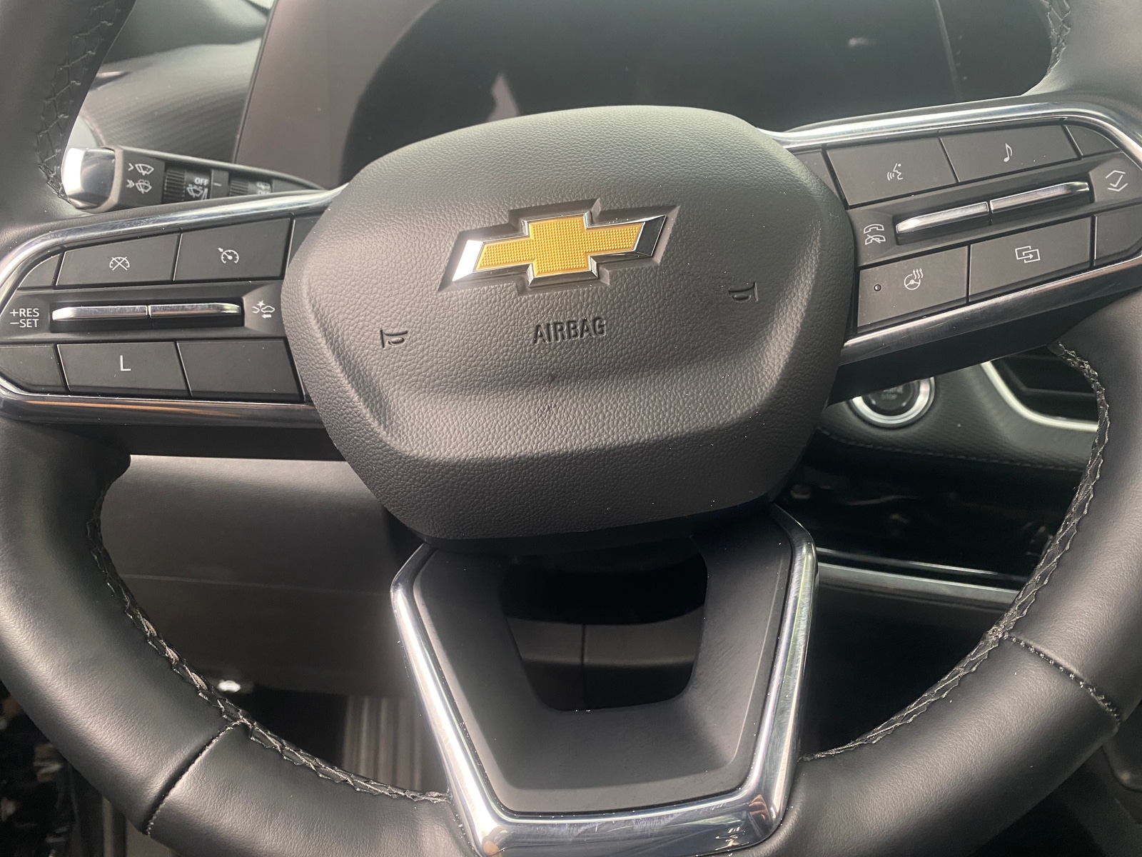 Thumbnail: 2025 Chevrolet Equinox - 5