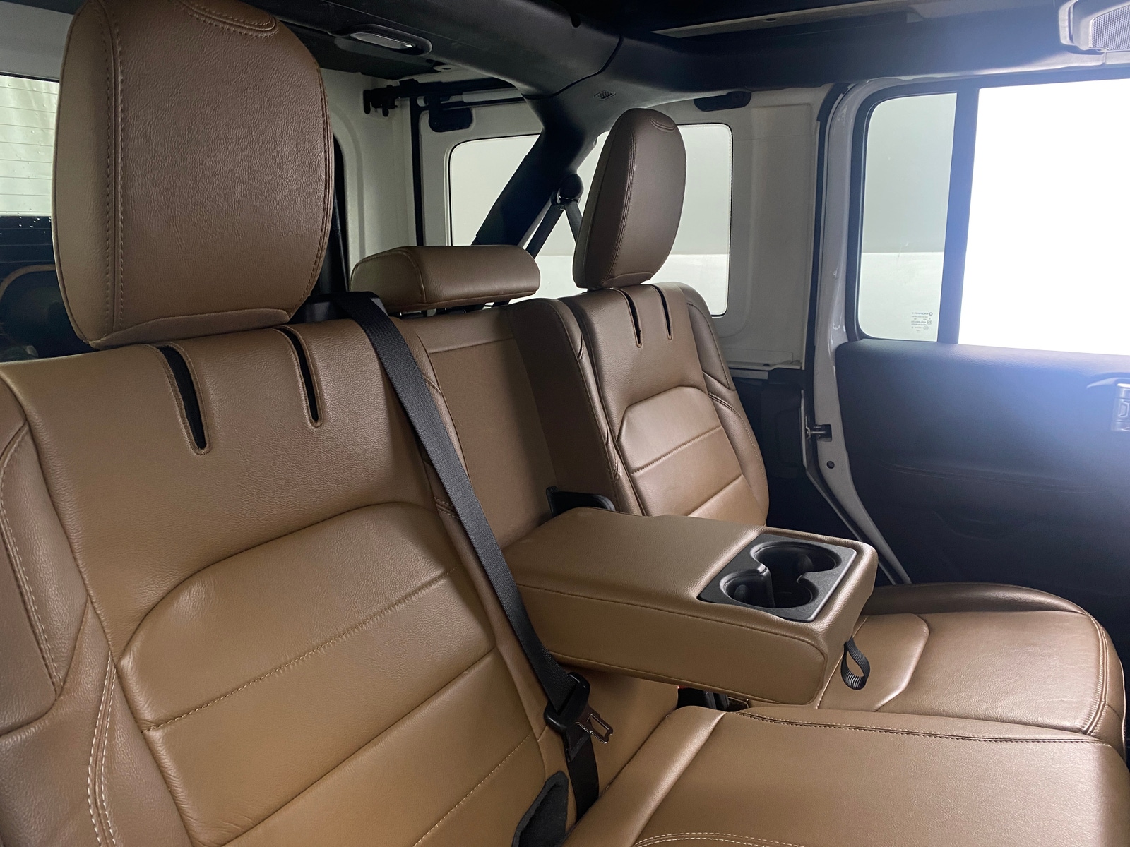 Thumbnail: 2021 Jeep Wrangler - 5