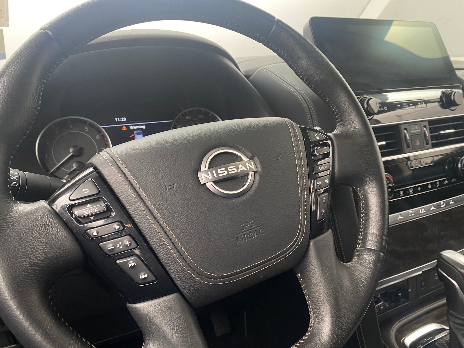 Thumbnail: 2023 Nissan Armada - 4