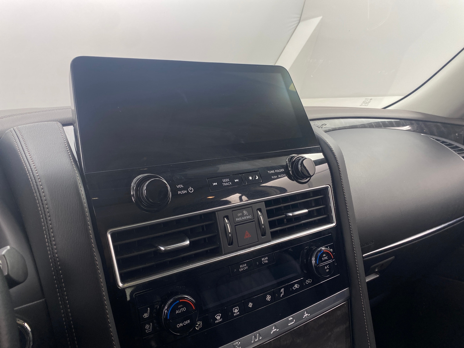 Thumbnail: 2023 Nissan Armada - 3