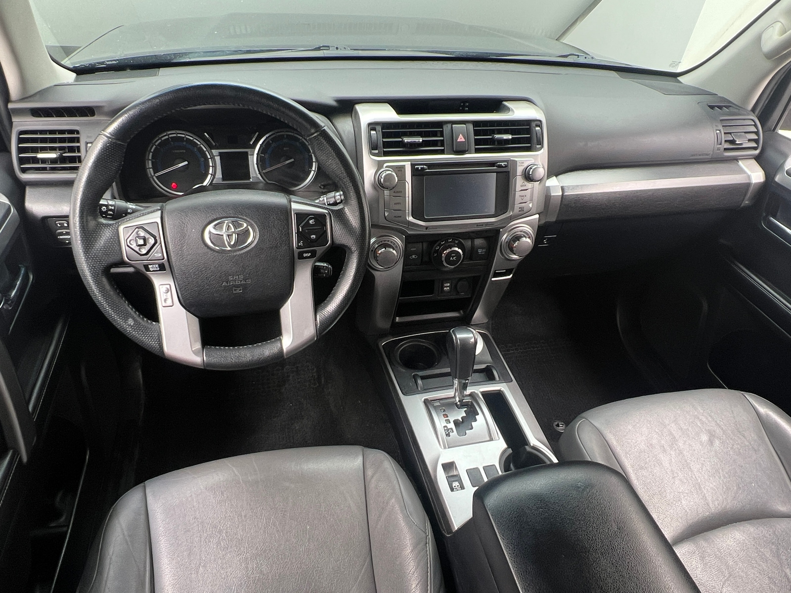 Thumbnail: 2016 Toyota 4Runner - 3