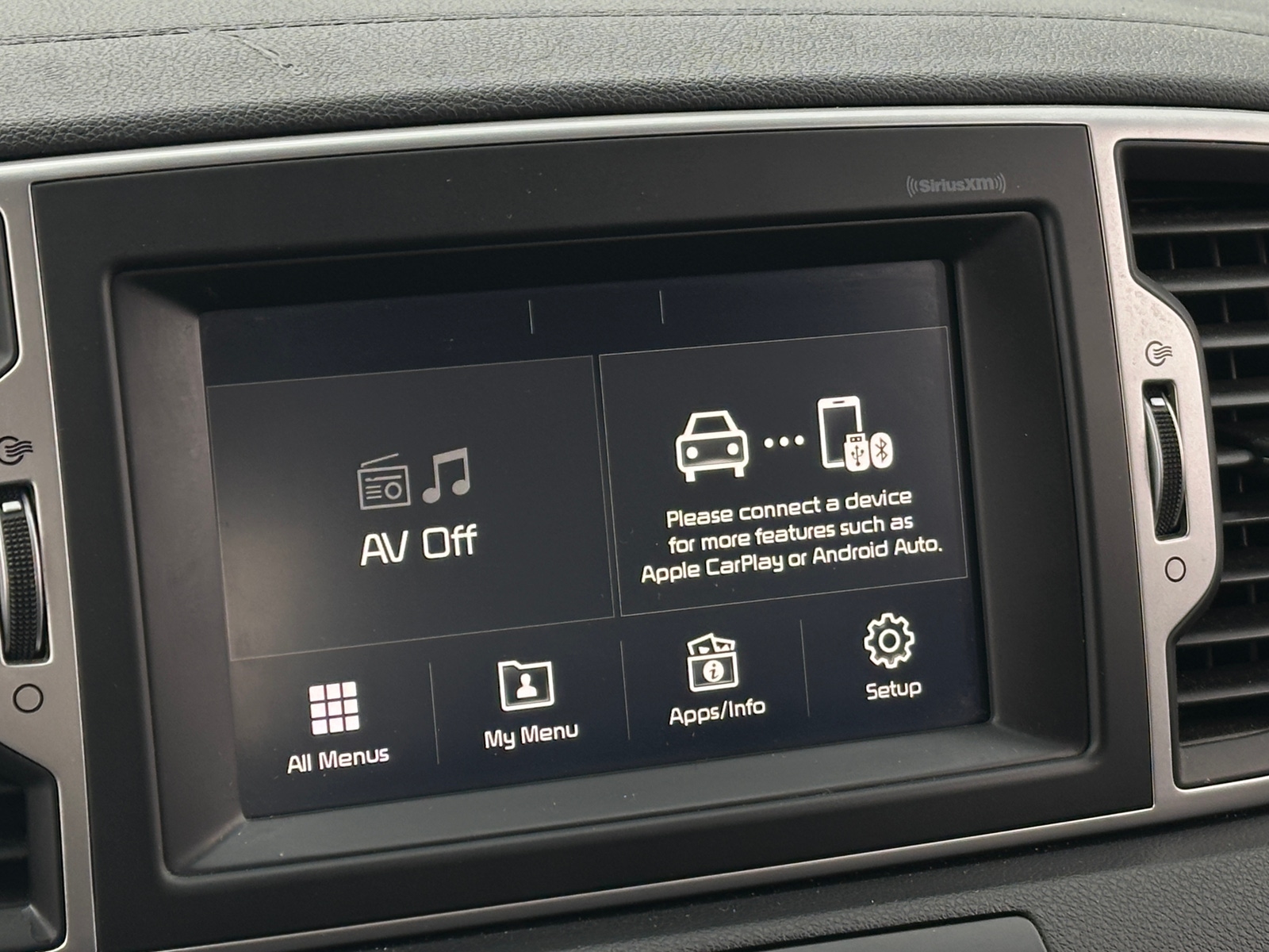 Thumbnail: 2017 Kia Sportage - 3