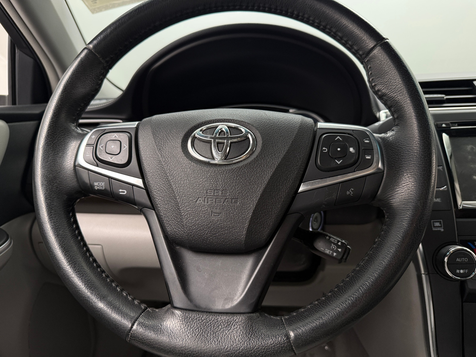 Thumbnail: 2017 Toyota Camry - 4