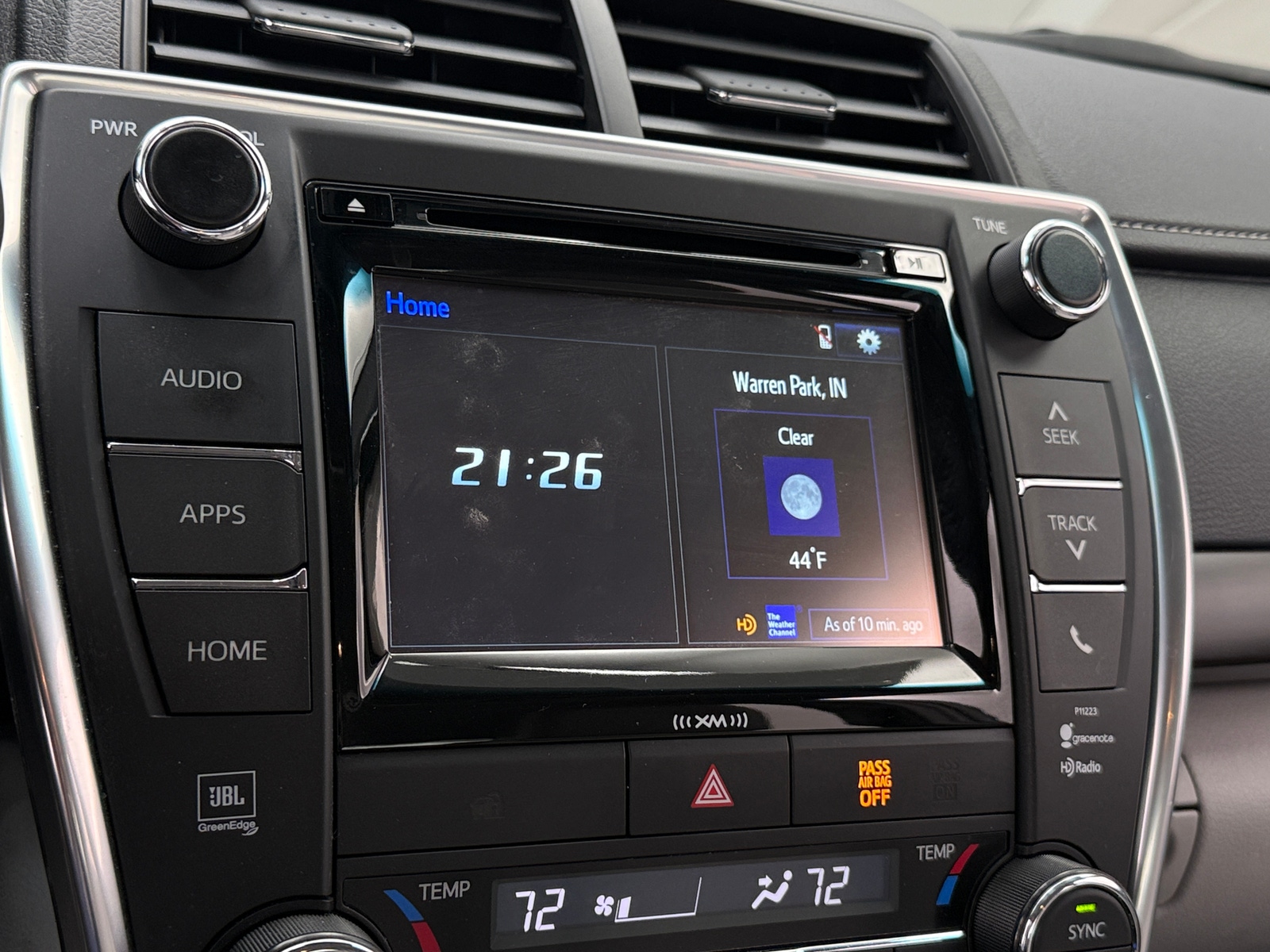 Thumbnail: 2017 Toyota Camry - 3