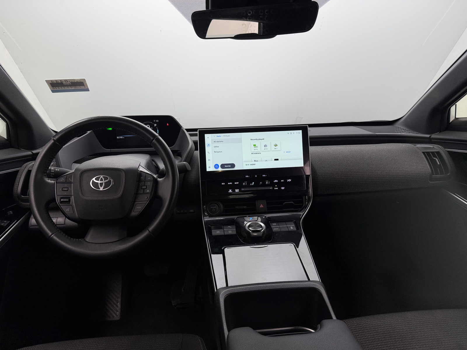 Thumbnail: 2024 Toyota bZ4X - 3