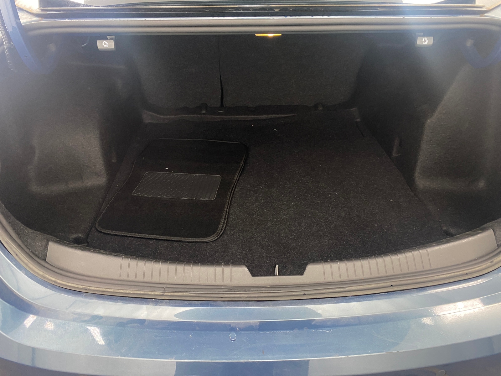 Thumbnail: 2024 Chevrolet Malibu - 7