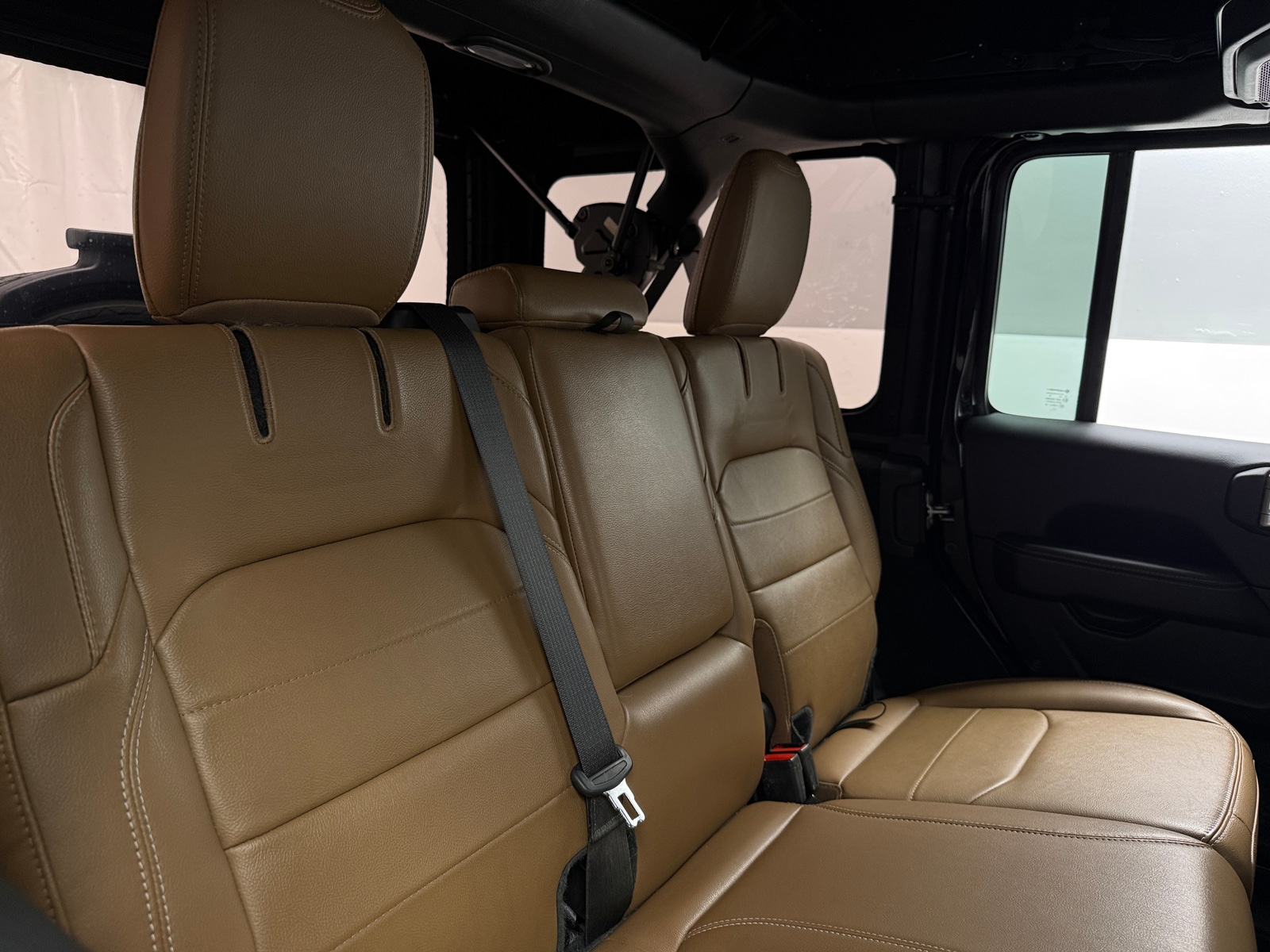 Thumbnail: 2022 Jeep Wrangler - 5