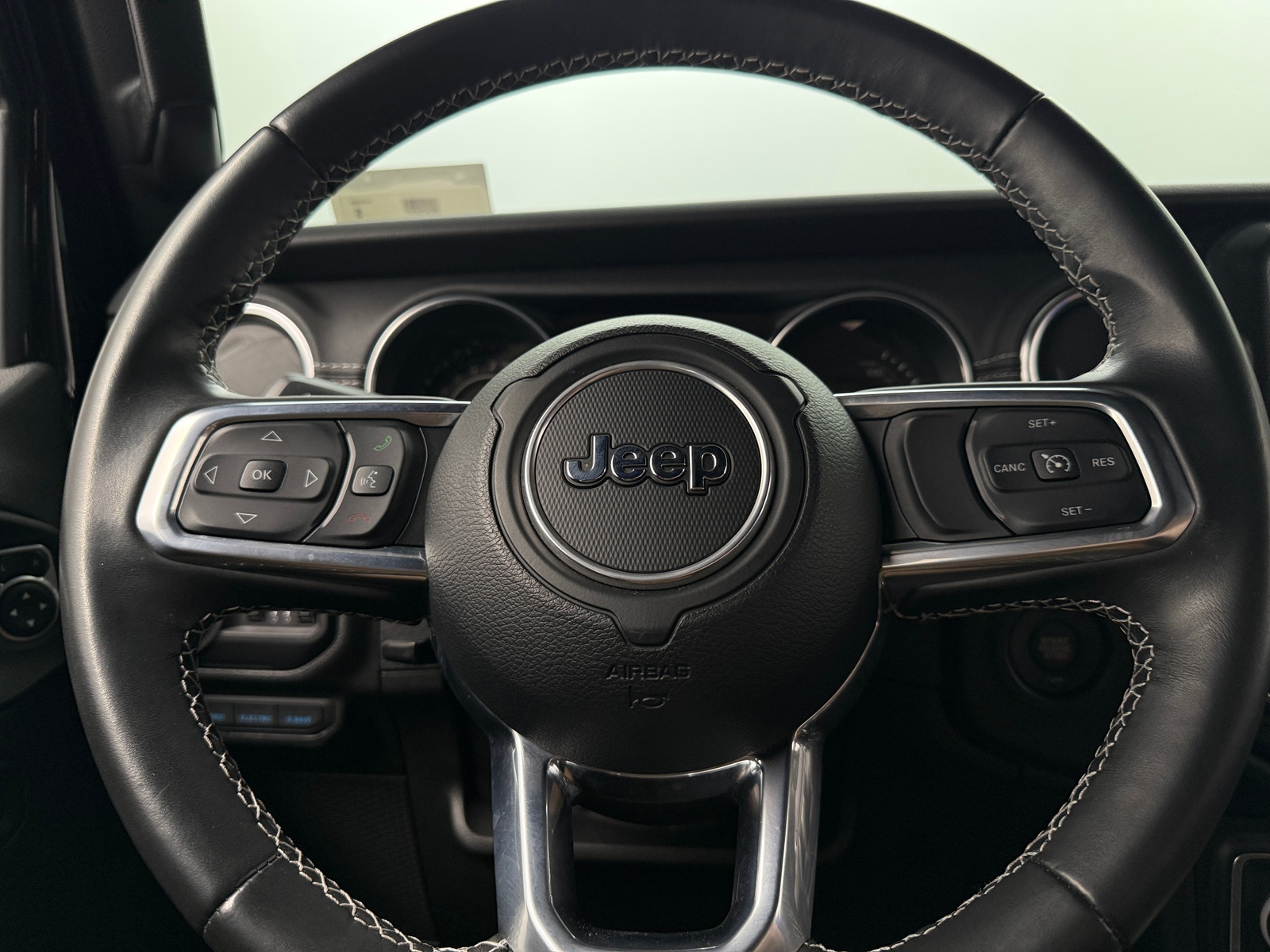 Thumbnail: 2022 Jeep Wrangler - 4