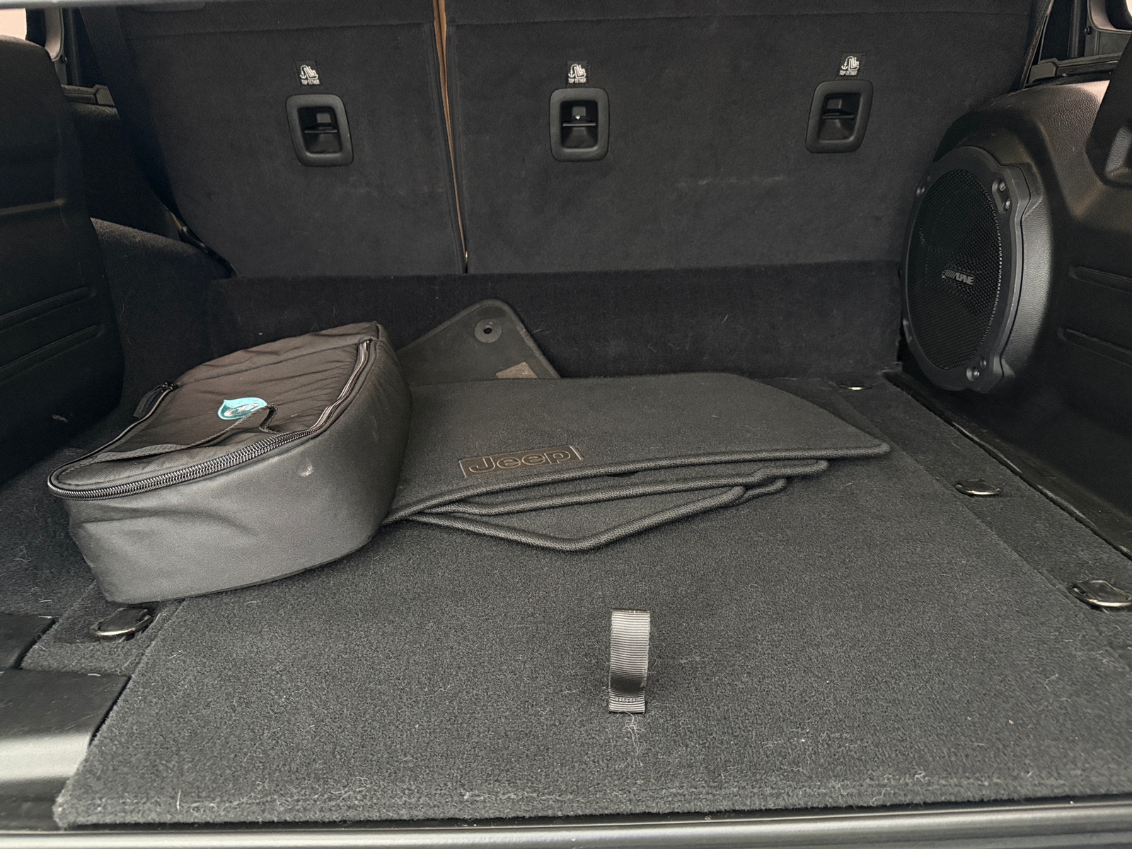 Thumbnail: 2022 Jeep Wrangler - 6