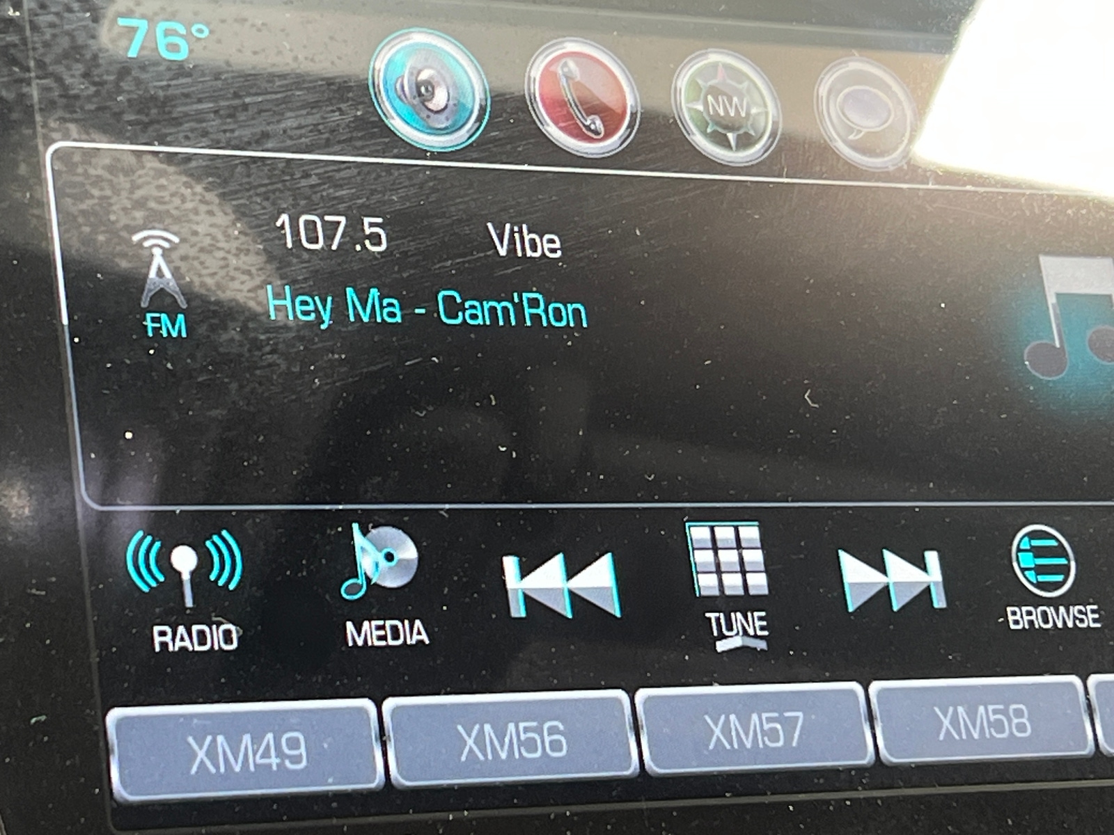 Thumbnail: 2017 Chevrolet Malibu - 4