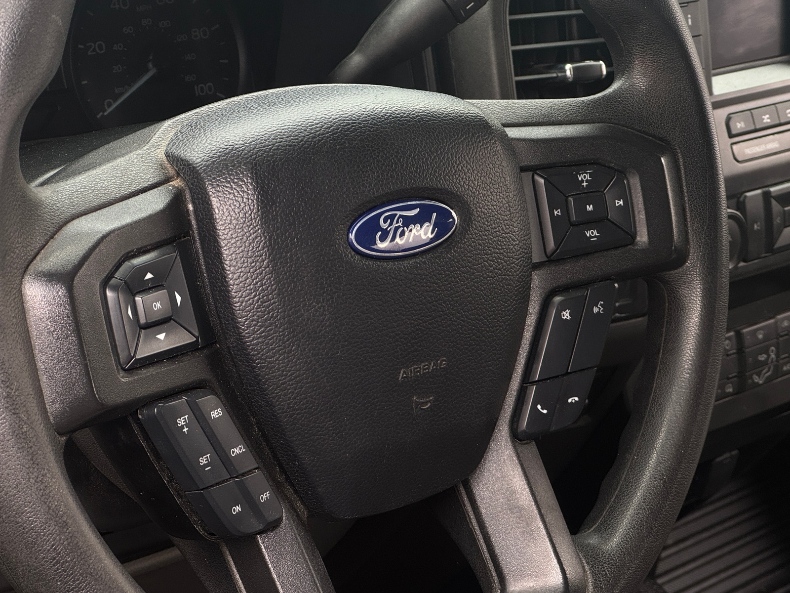 Thumbnail: 2020 Ford Econoline - 4