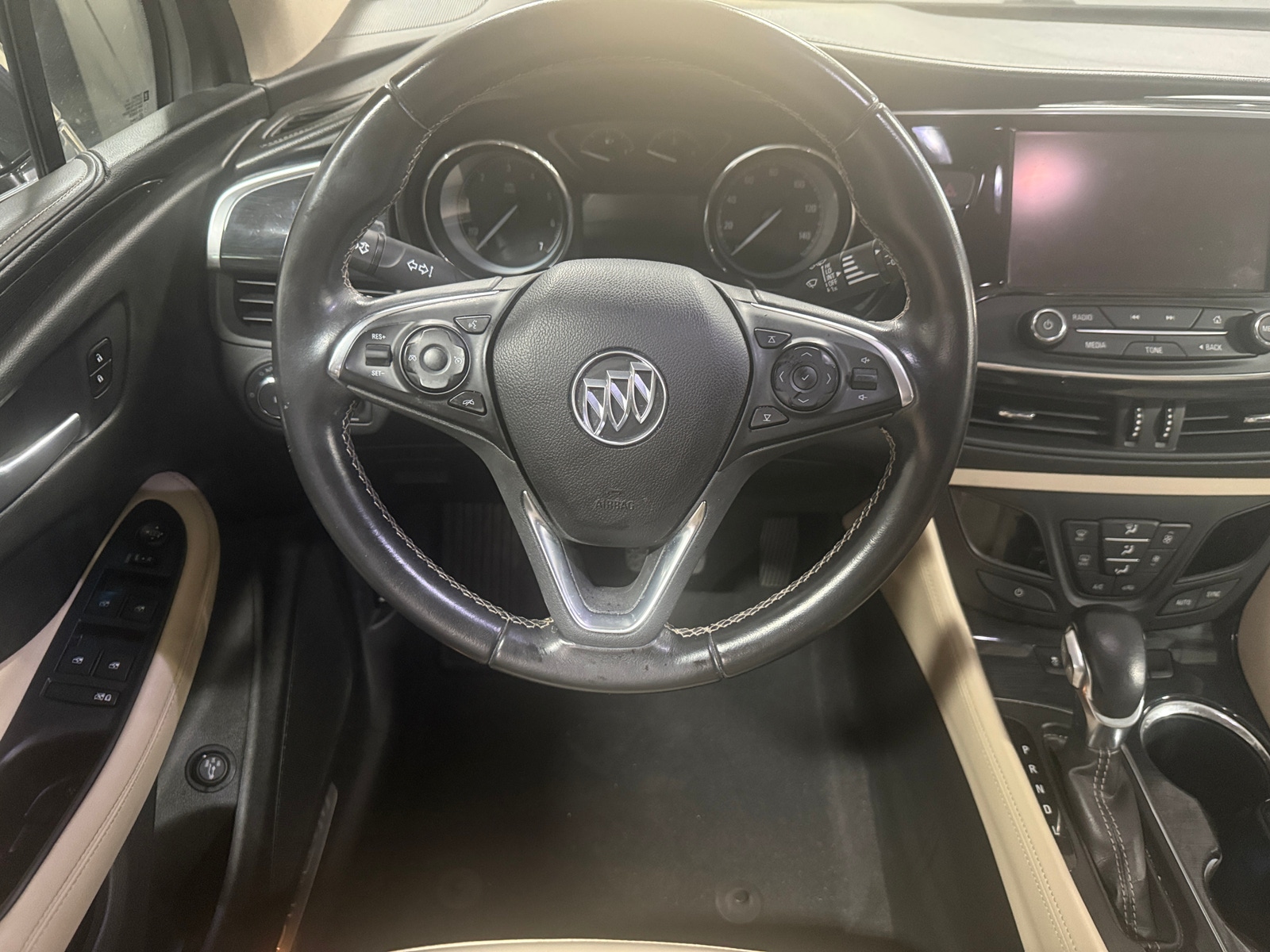 Thumbnail: 2017 Buick Envision - 4