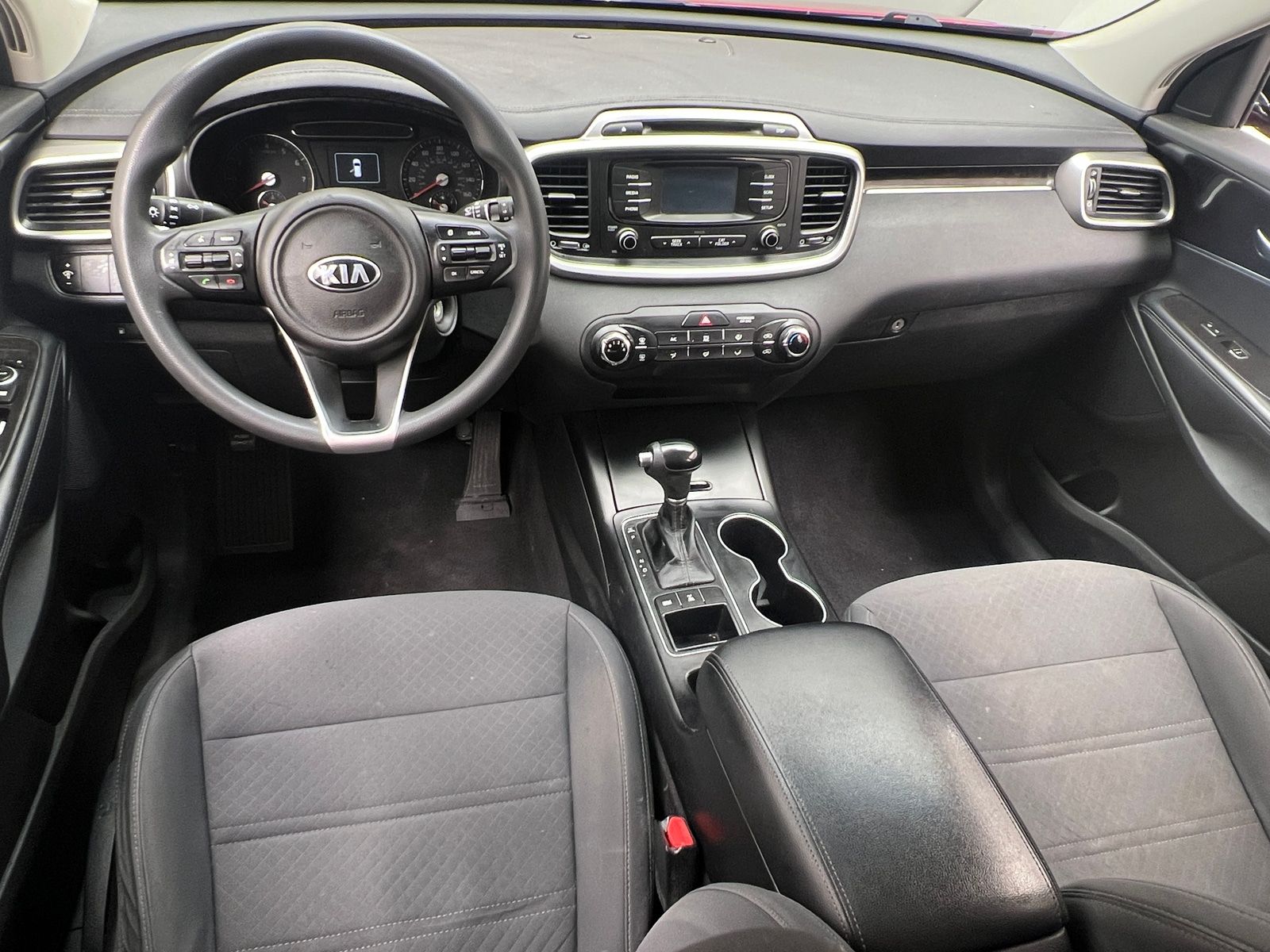 Thumbnail: 2017 Kia Sorento - 3