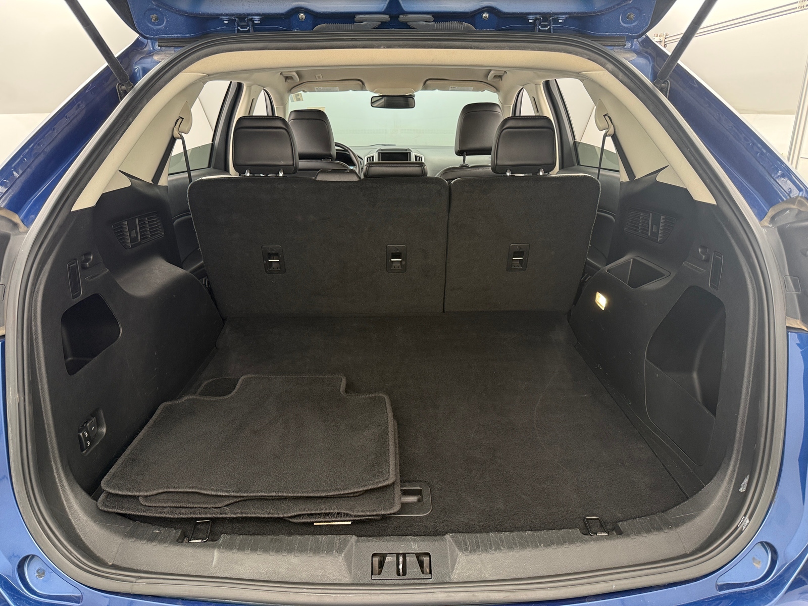 Thumbnail: 2023 Ford Edge - 6